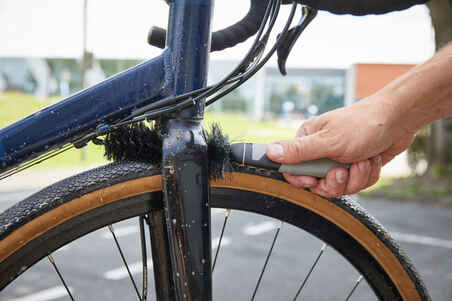 2 Bike Cleaning Brushes