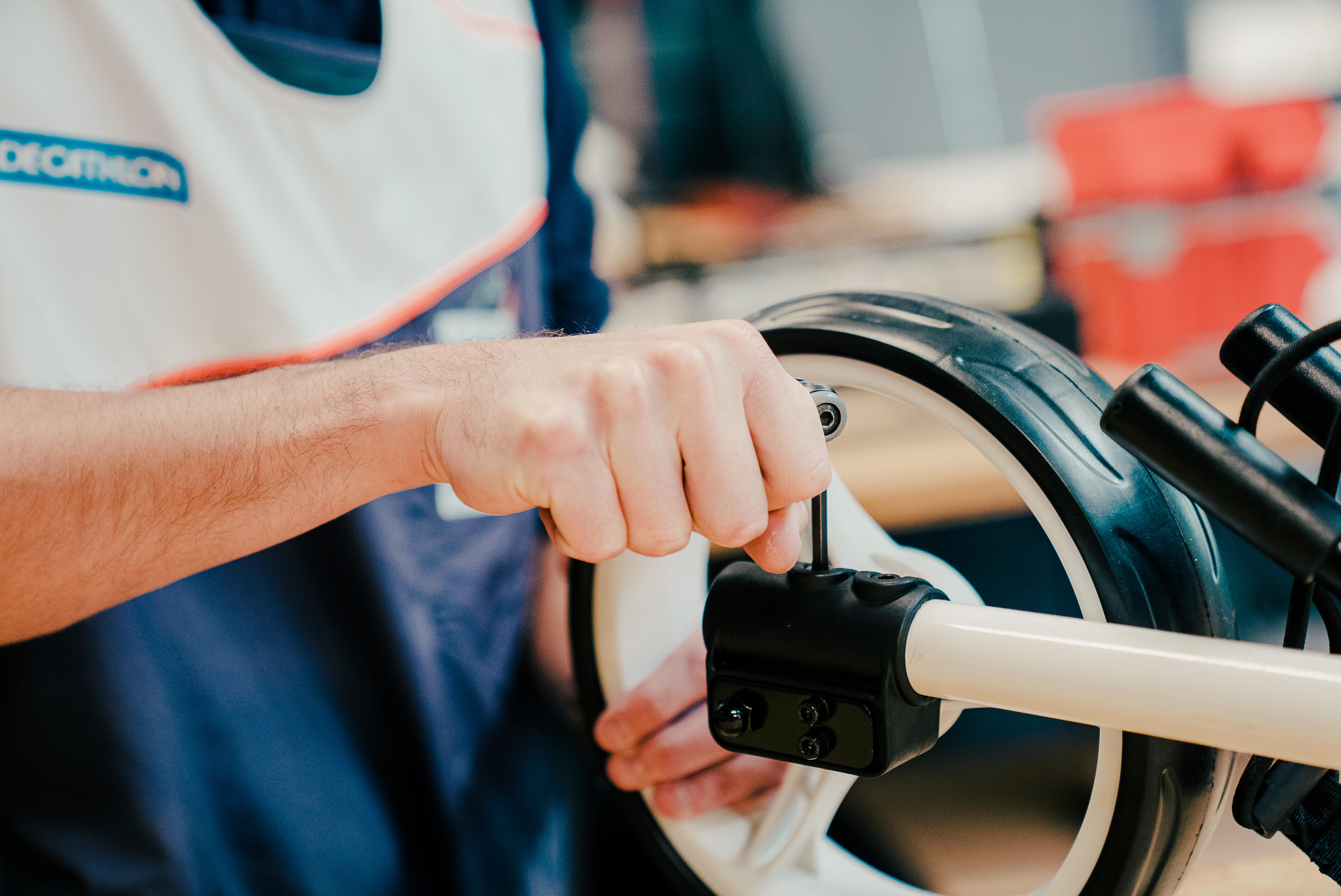 Remplacement de roue de chariot de golf - WORKSHOP