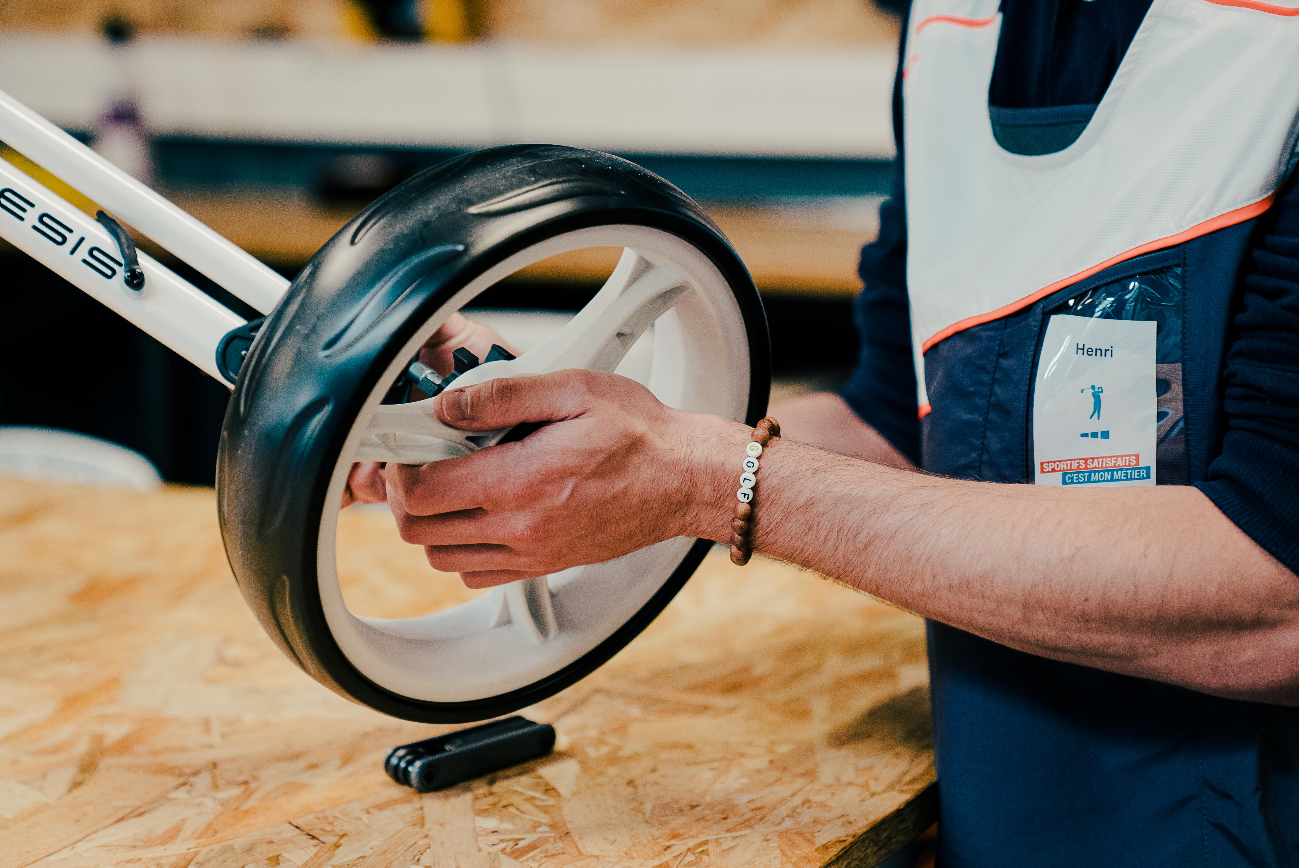 Remplacement de roue de chariot de golf - WORKSHOP