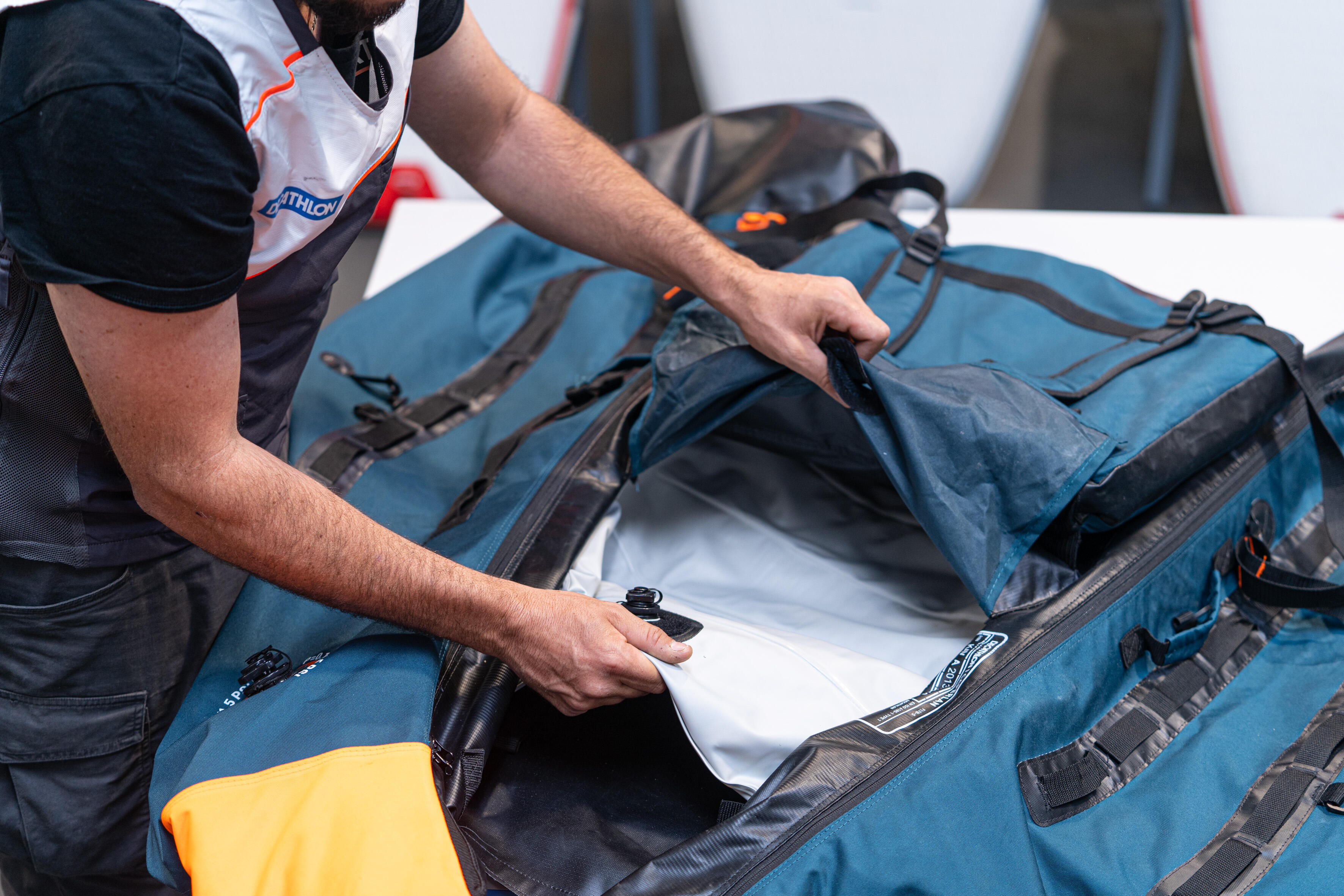 Changing the float tube bladder  - WORKSHOP