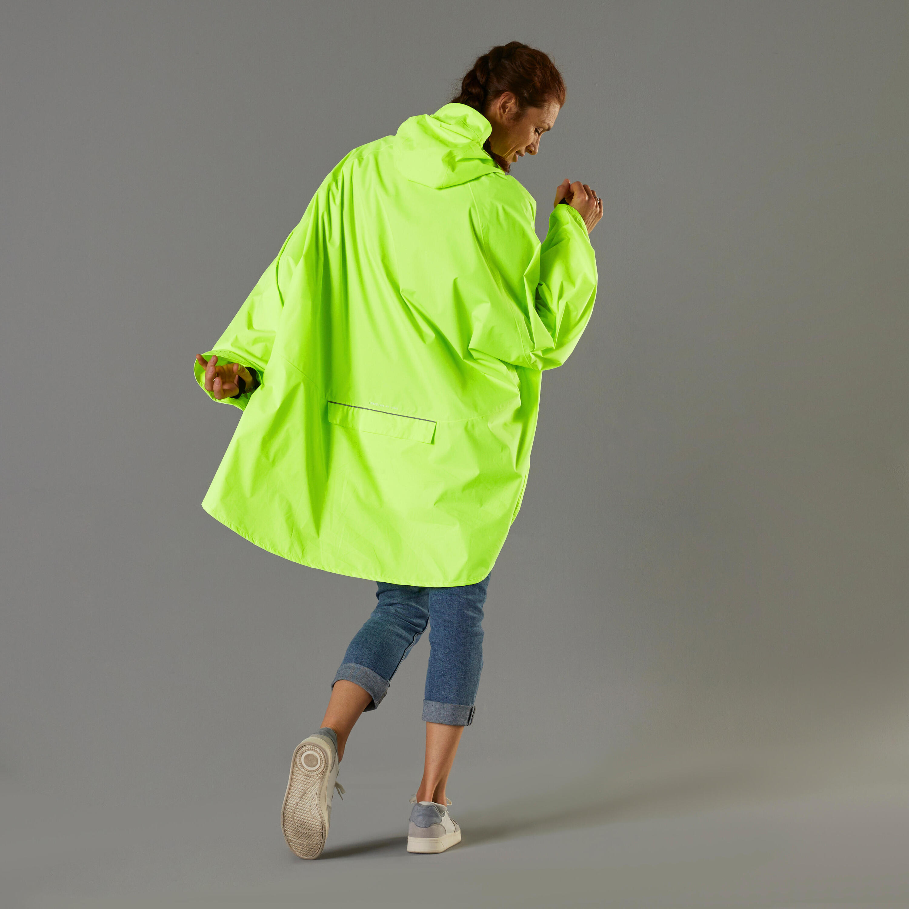 BTWIN Fahrrad Regenponcho City 120 Sichtbarkeit PSA-zertifiziert neongelb