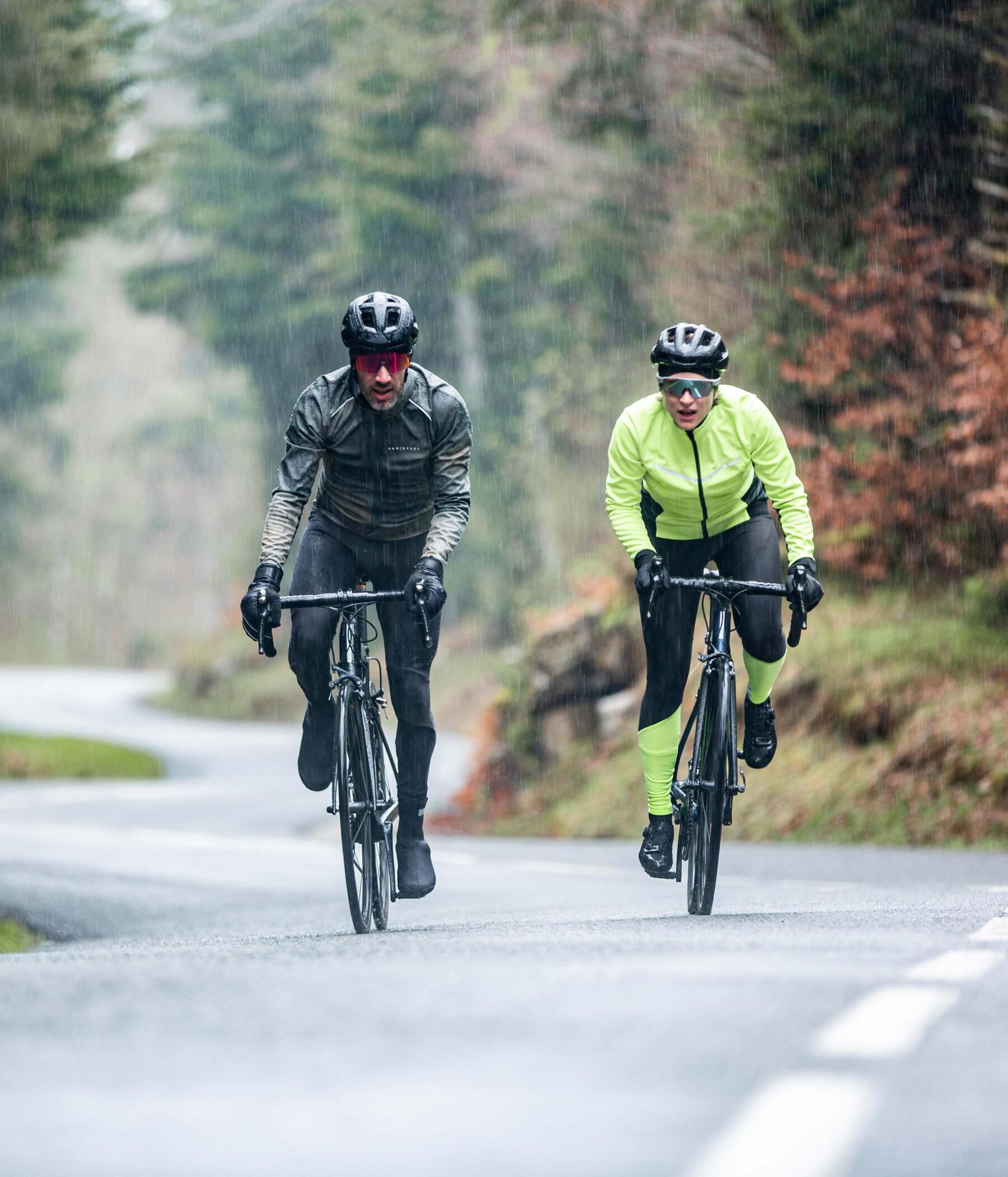 eTyre, des chaussettes à clous de pneus de vélo pour la neige sur