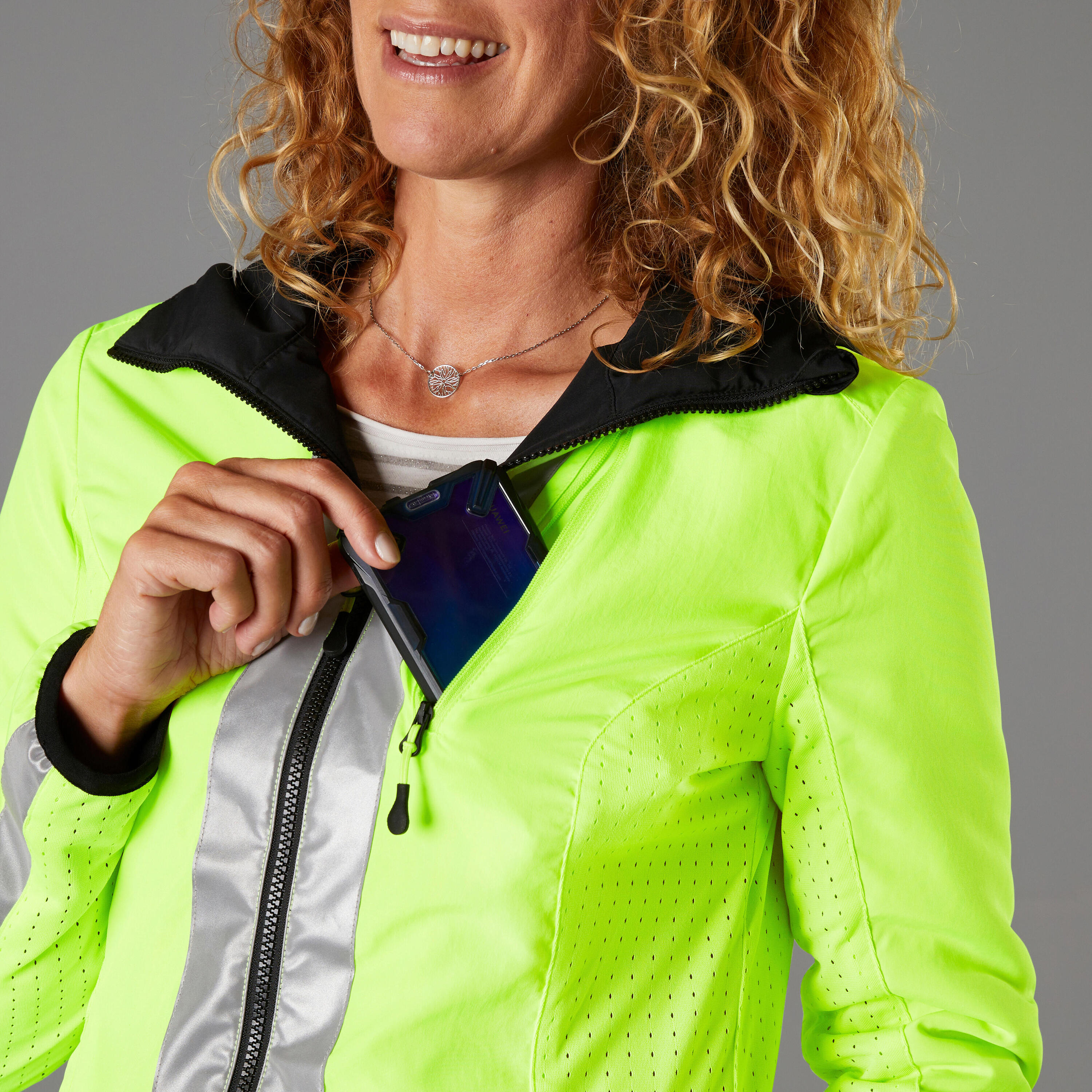 Women's Warm Reversible Cycling Jacket - Black/Hi-Vis 6/17