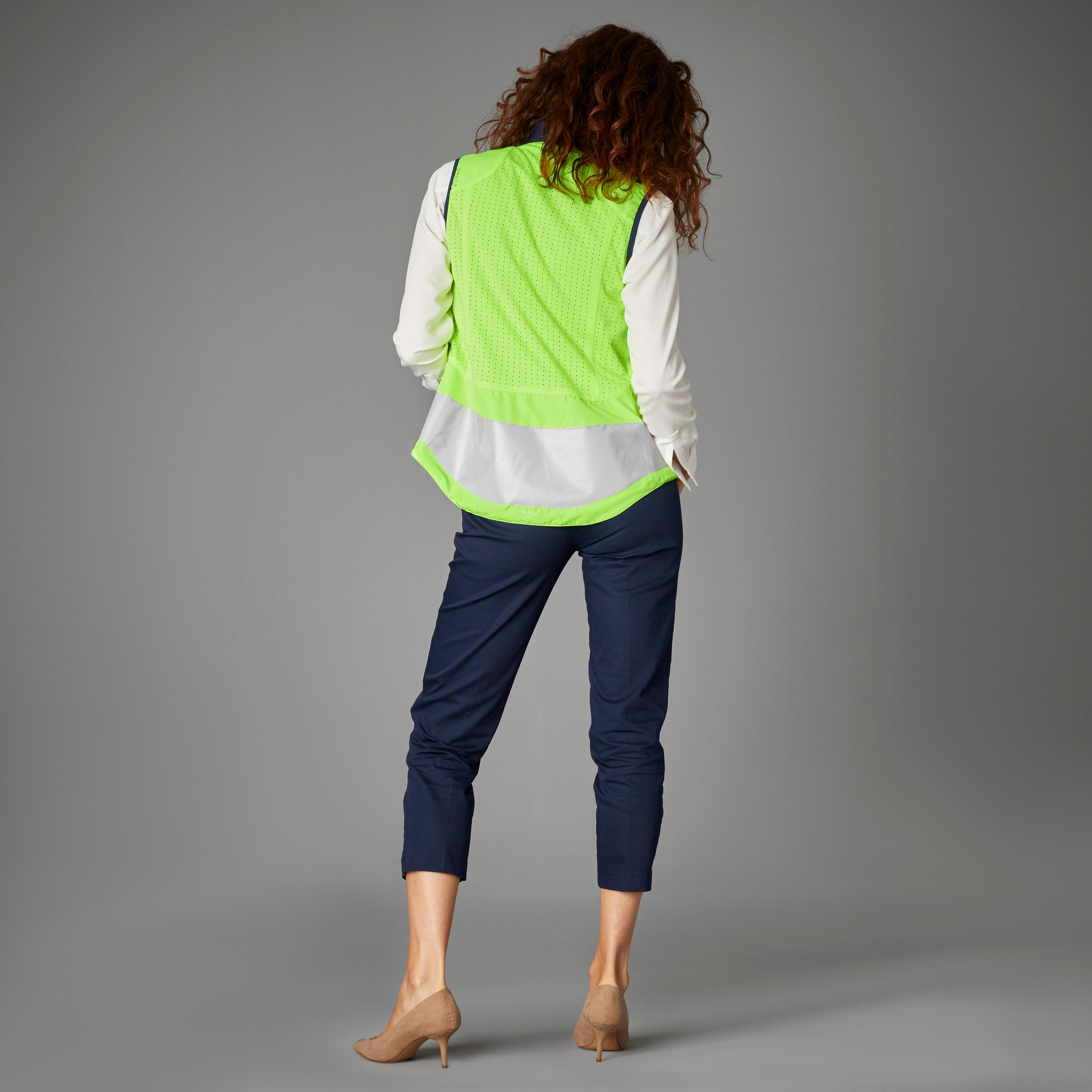 Gilet ciclismo donna 560 DPI fluo blu reversibile 2/19