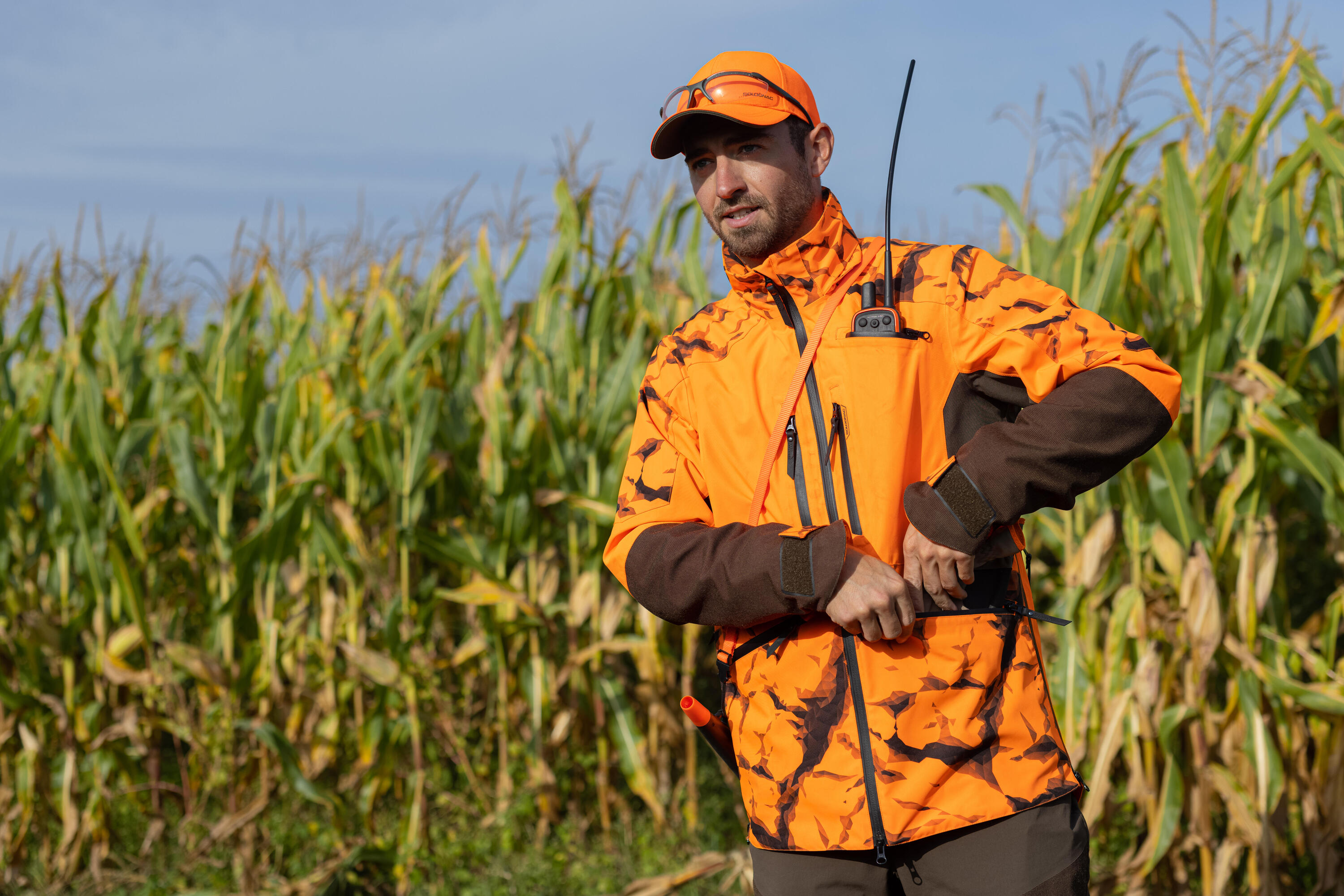 Veste chasse resistante impermeable orange fluo supertrack 900 light 26/28
