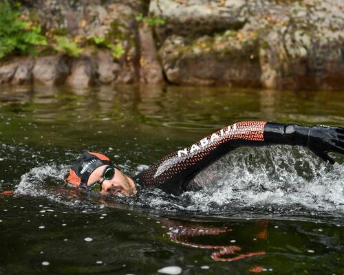 Open water zwemmen in koud water: doen of niet?