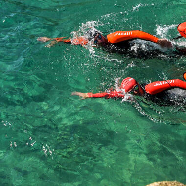 Freiwasserschwimmen: Schwimmen in offenen Gewässern
