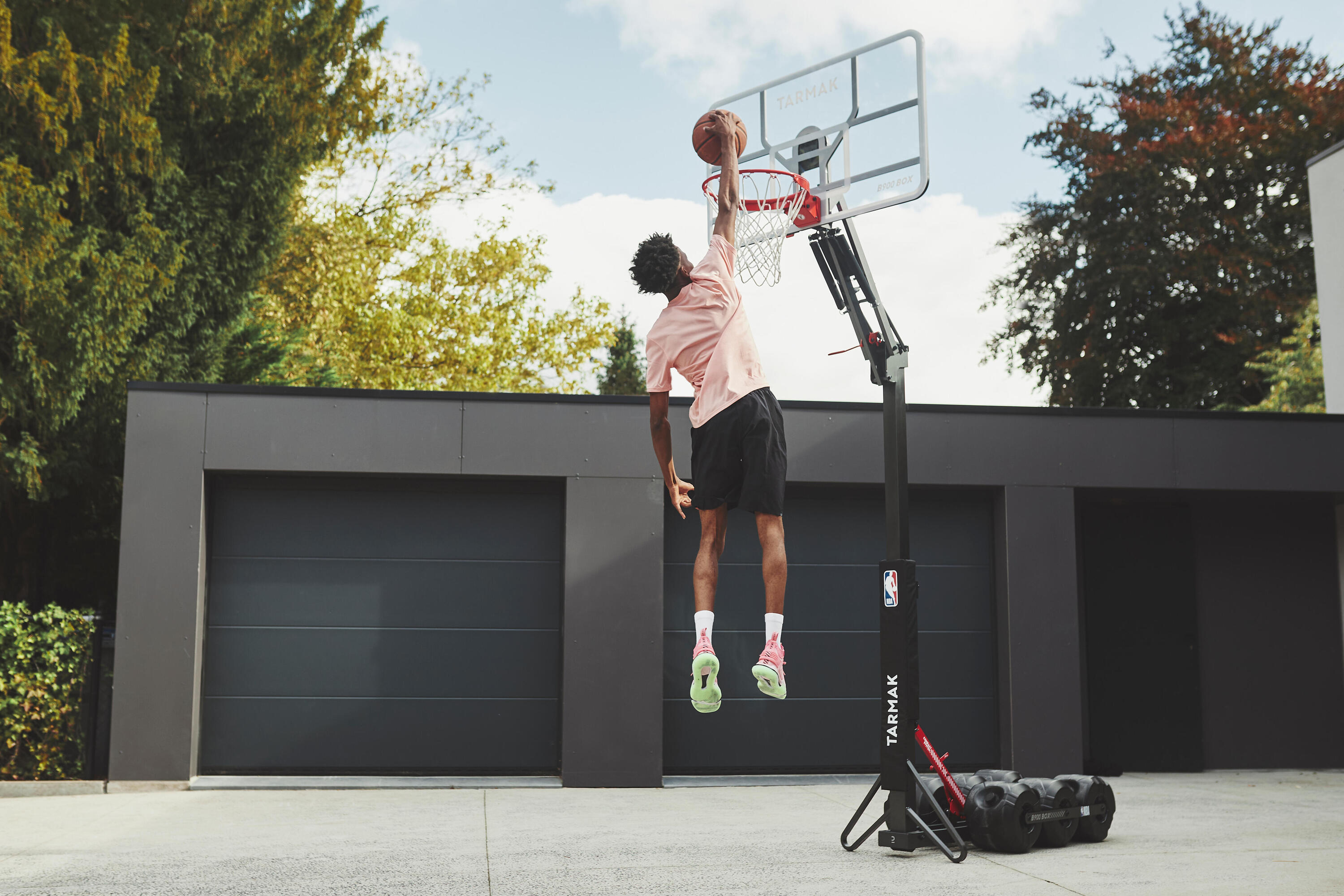 Panier de basket pliable sur roue réglable de 2,10m à 3,05m - B900 BOX NBA 19/21