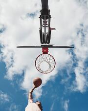 EQUIPAMIENTO PARA PISTAS DEPORTIVAS