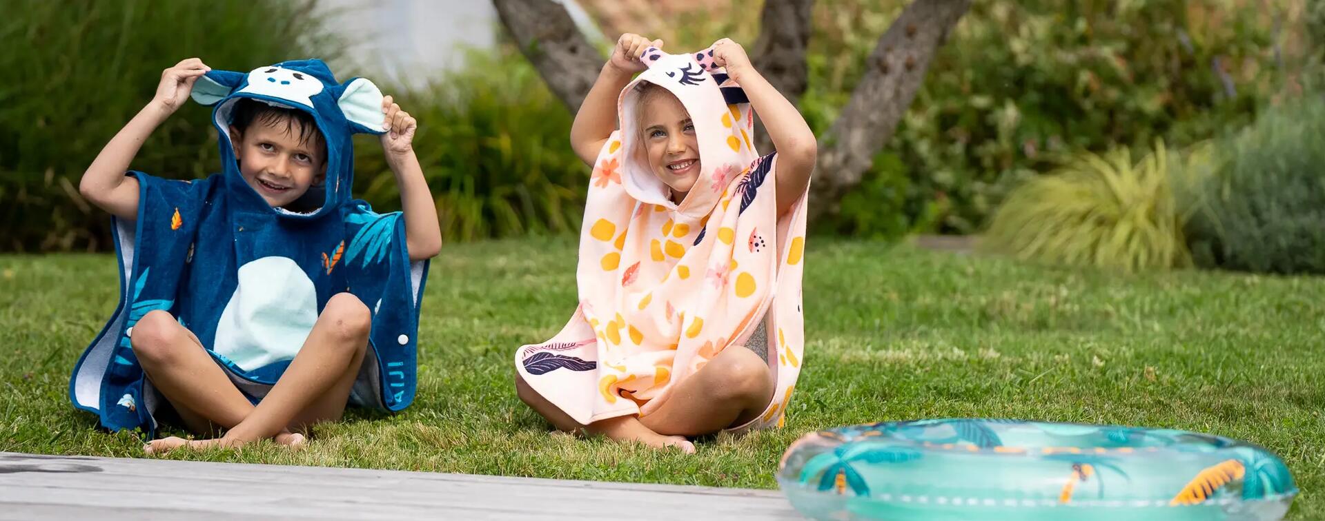 Poncho Bébé / Enfant Blanc-Rose Avec Capuche Imprimé GIRAFE