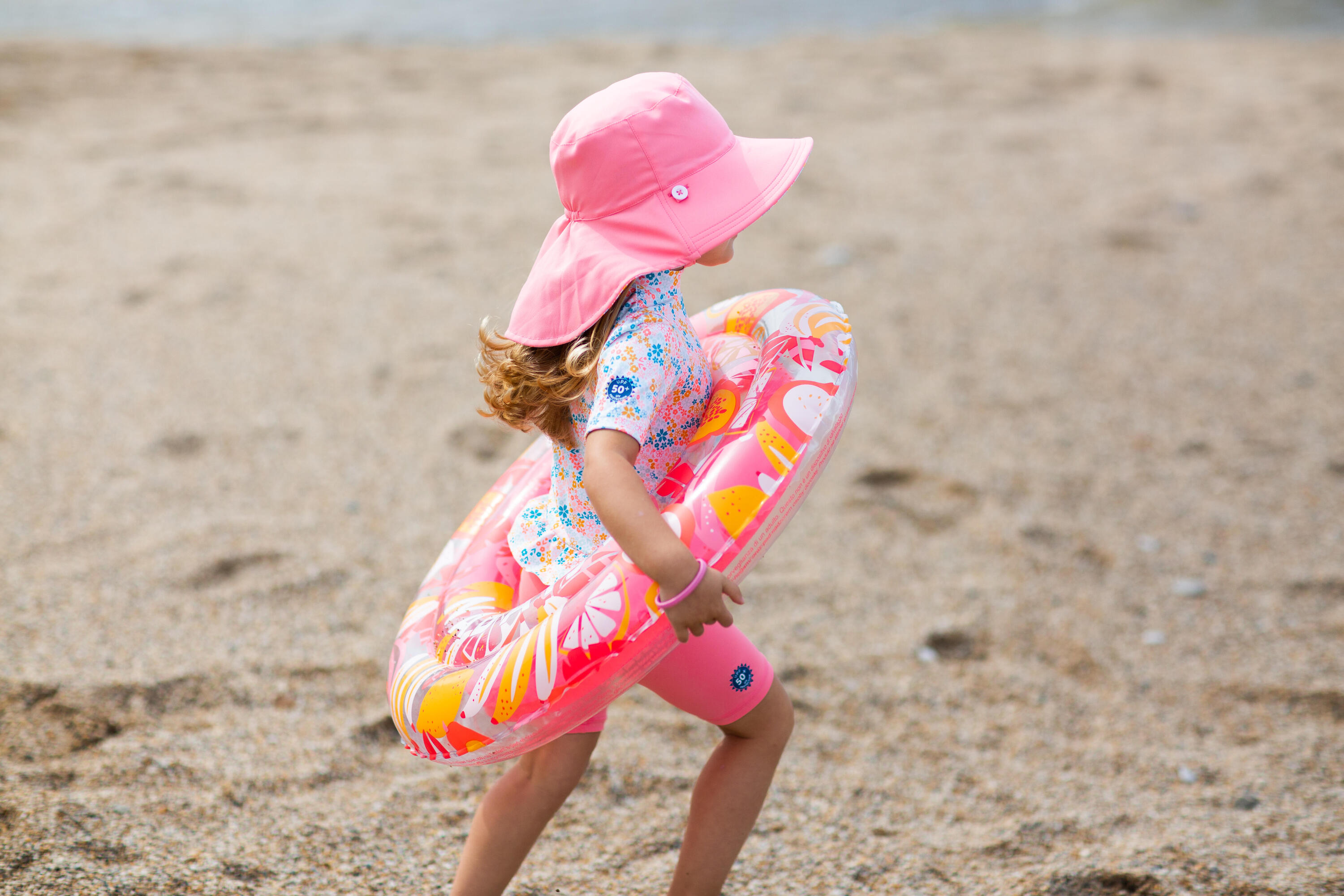 Baby Reversible Anti-UV Hat - Light Pink with Flower Print 5/5