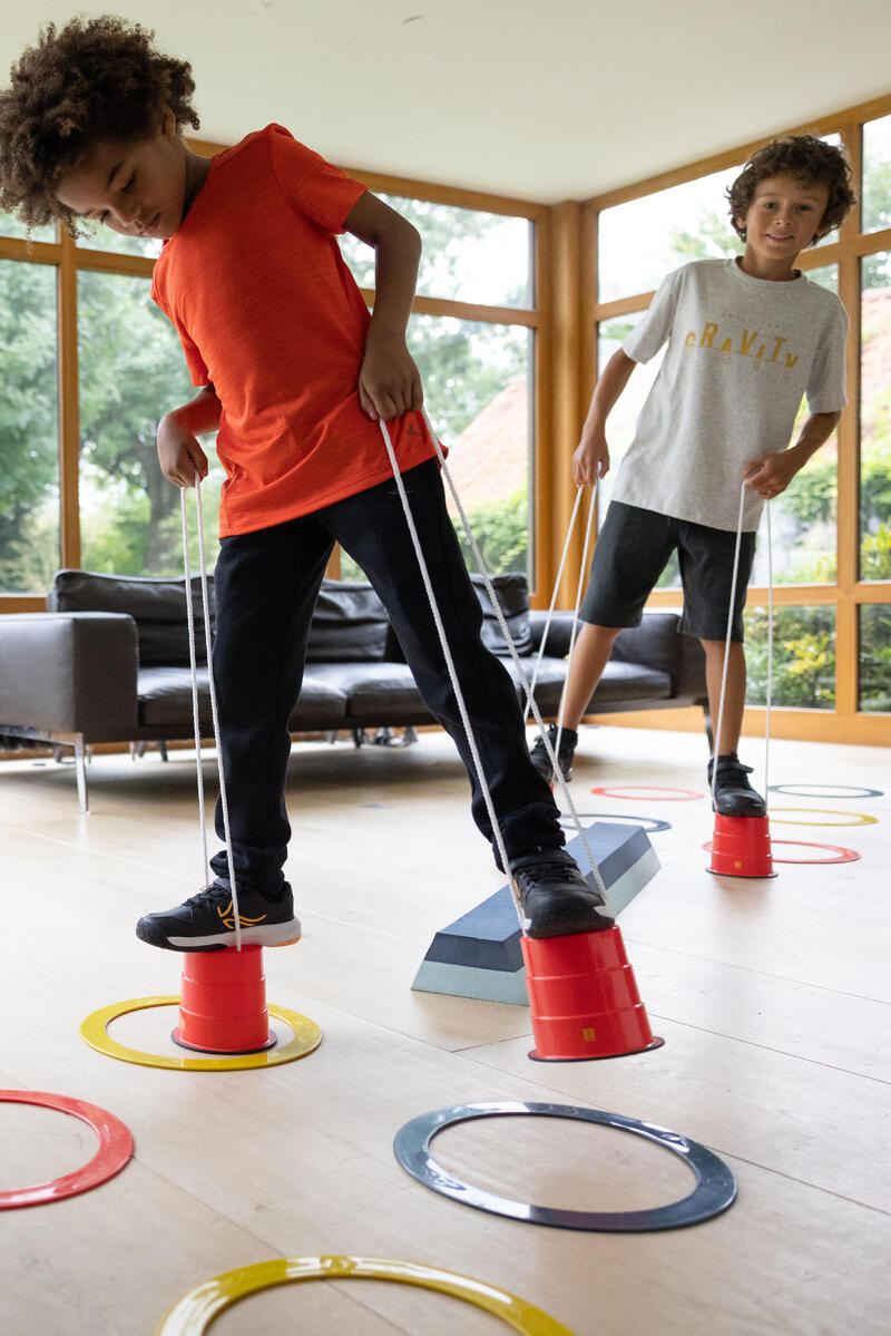 ECHASSES POTS POUR ENFANT AVEC PATINS ANTIDERAPANTS. DOMYOS