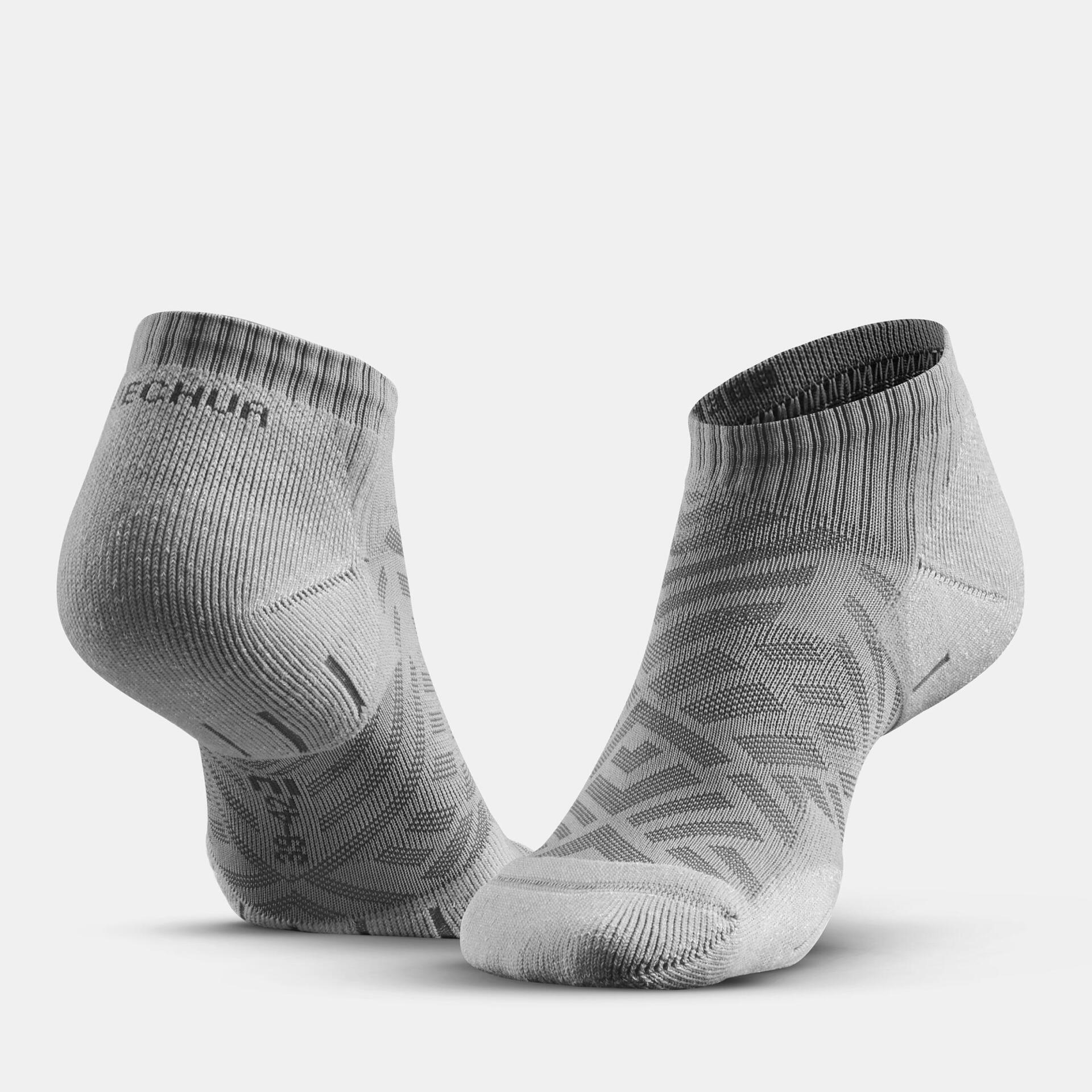 How to choose hiking socks?