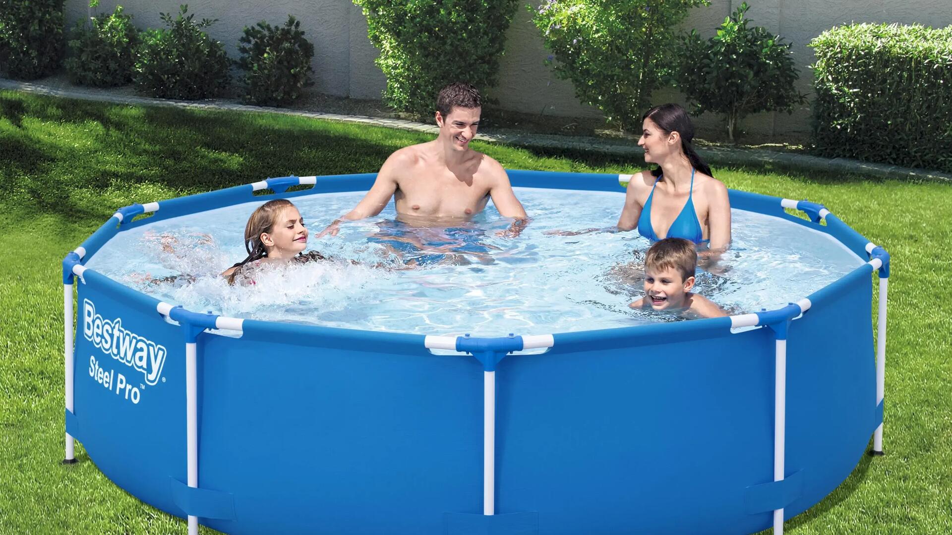 Cum să asiguri siguranța copilului la piscină? 