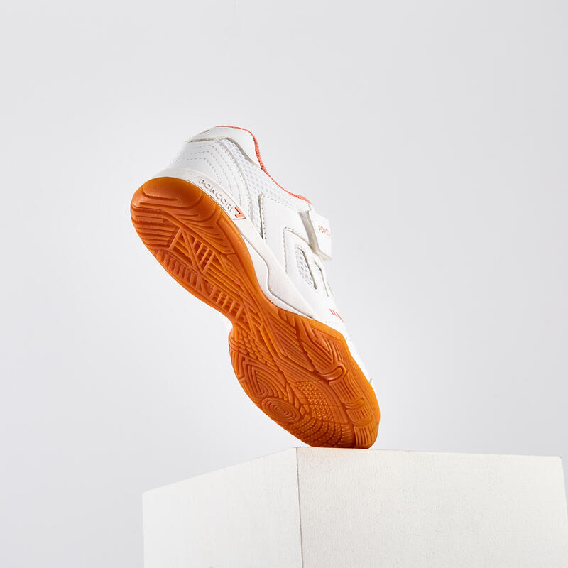 青少年款桌球鞋 TTS 500－白色與珊瑚配色