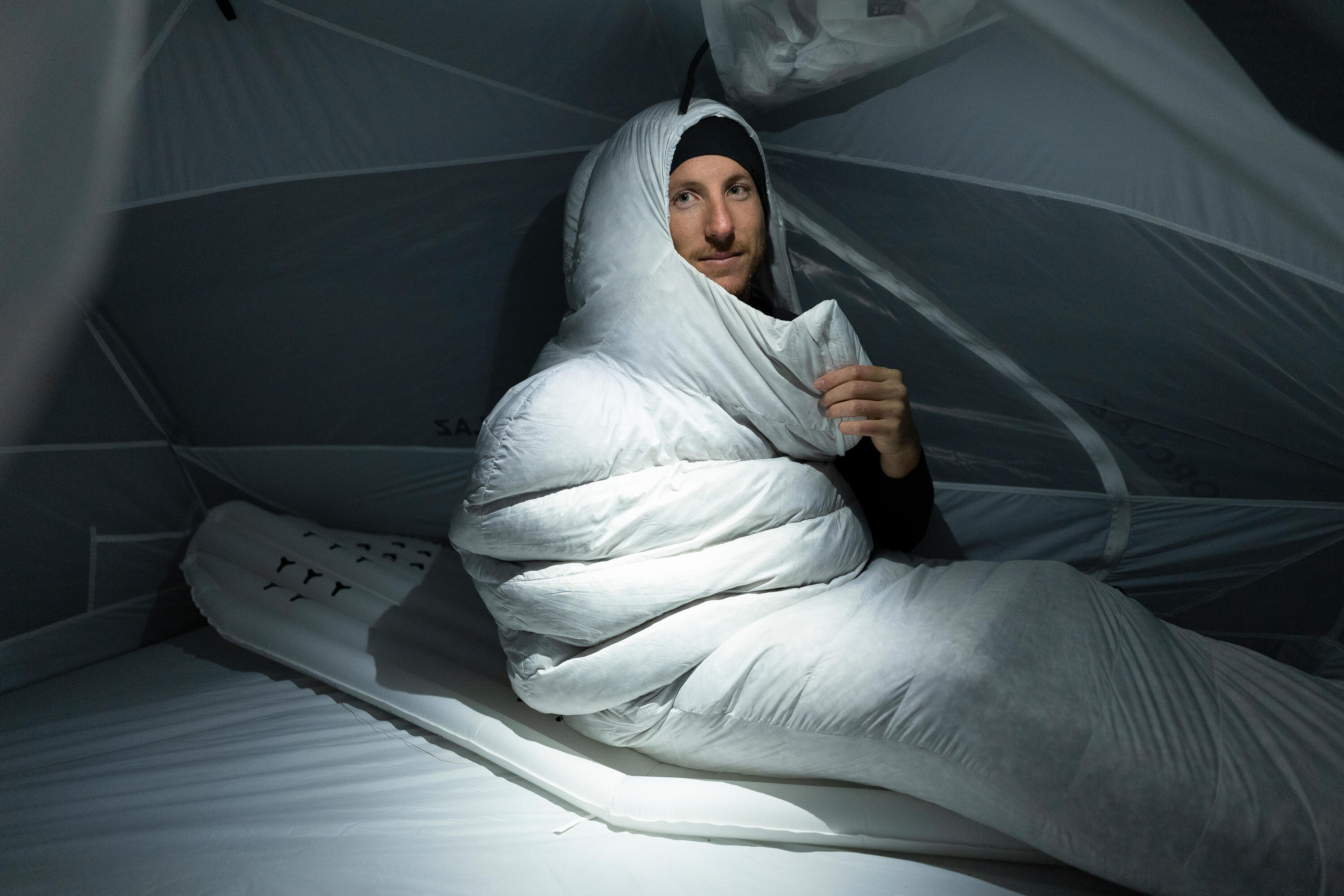 Inflatable trekking mattress - MT500 air L - 180 x 52 cm - Minimal Editions 2/9