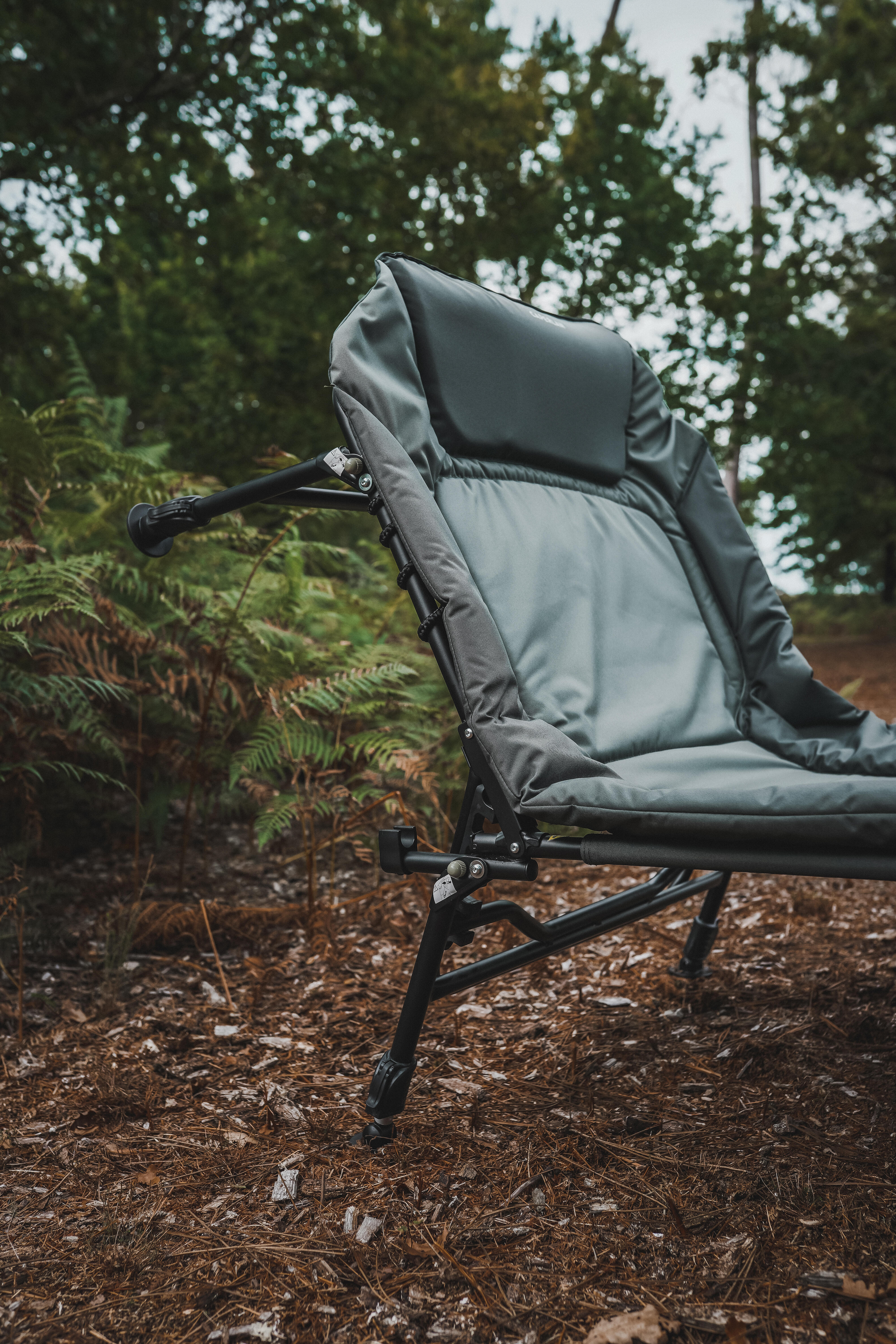 First Carp Fishing Bedchair - Decathlon