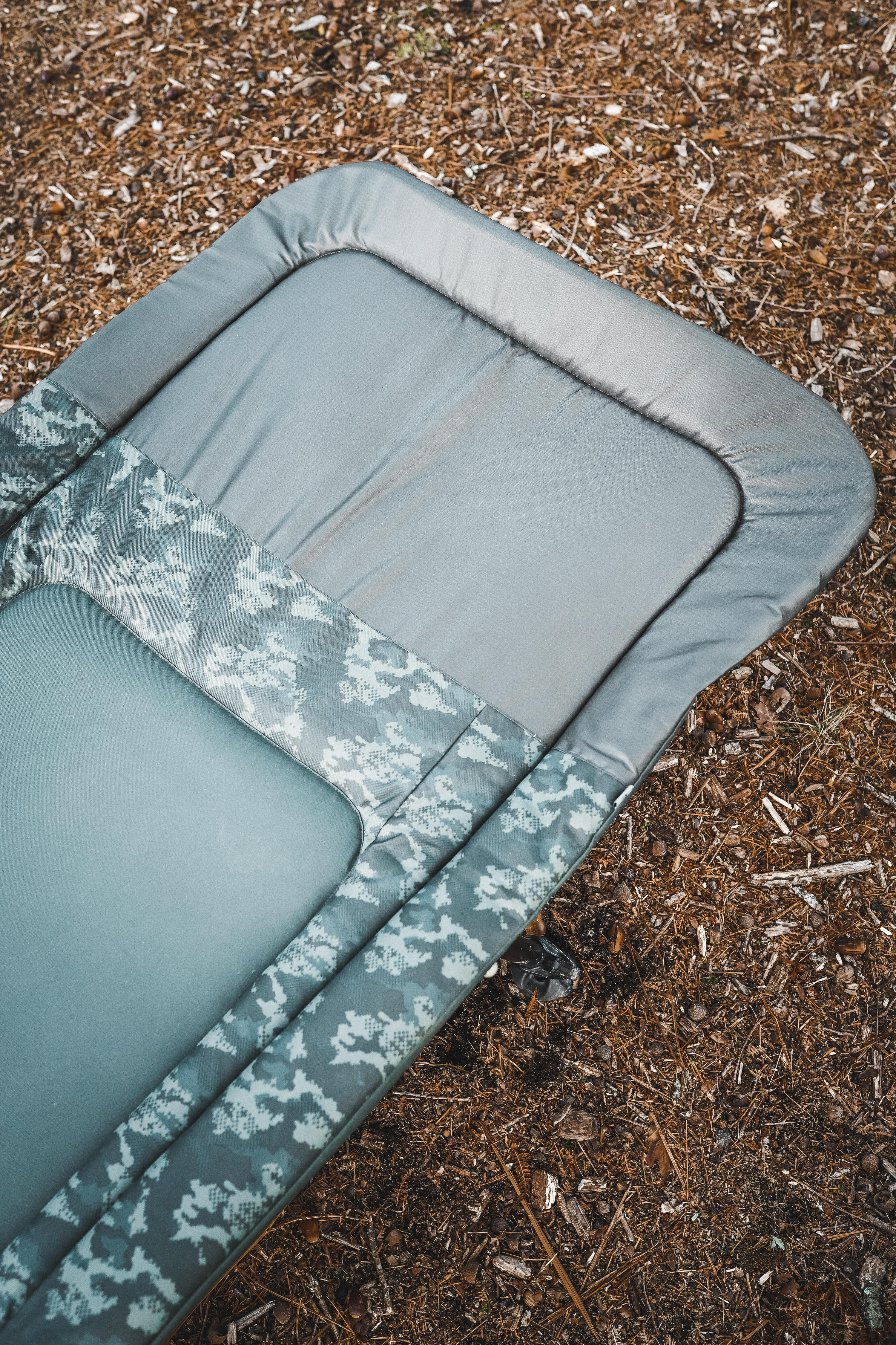 Lehátko na kaprařinu Bedchair 900 Compact 12/24