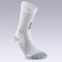 Bele sportske čarape srednje dužine