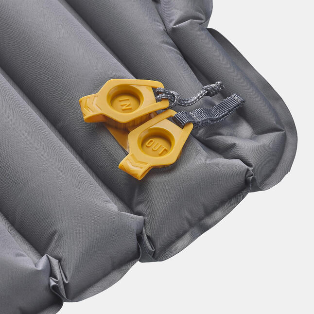 Inflatable trekking mattress MT500 air S 120 x 52 cm 1person