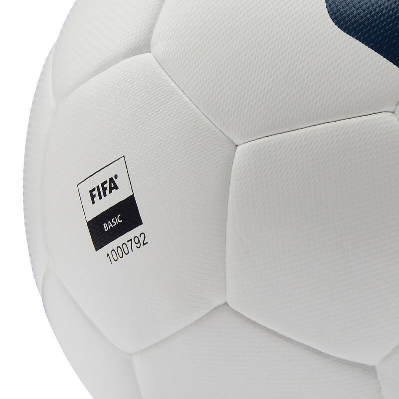 Balón de fútbol Híbrido FIFA BASIC F500 talla 4 blanco amarillo