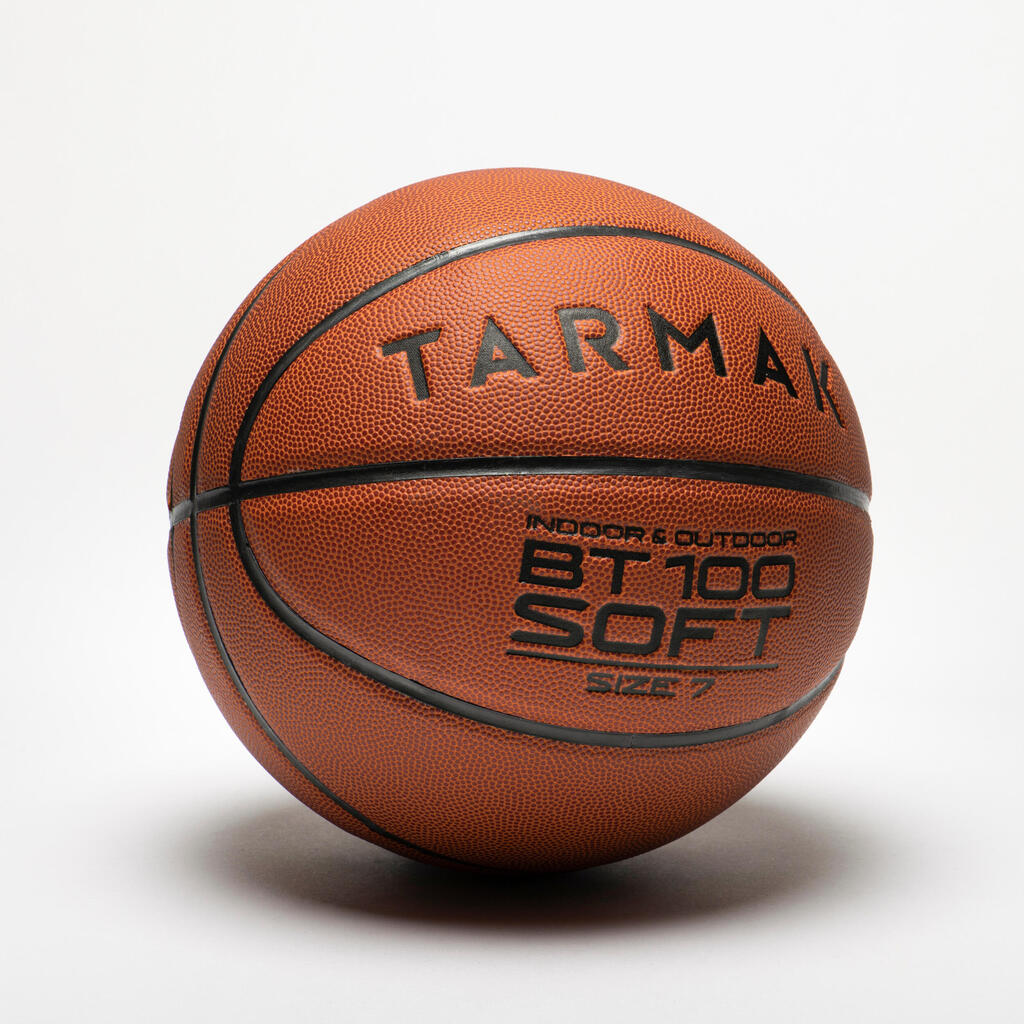 Basketbalová lopta BT100 veľkosť 7 pre chlapcov od 13 rokov oranžová
