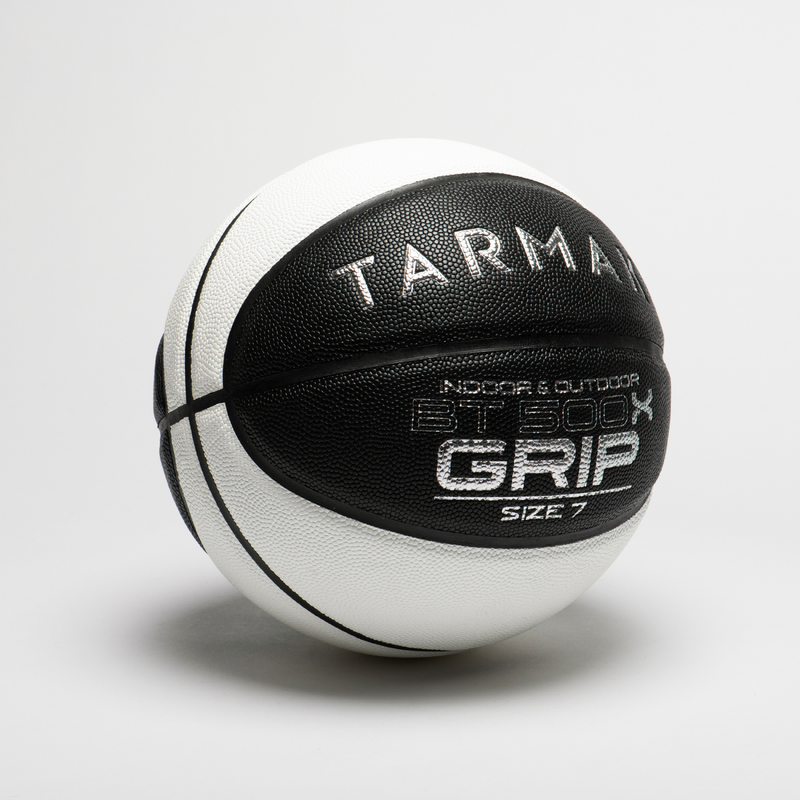 Ballon de basketball taille 7 BT500 Grip noir blanc pour les