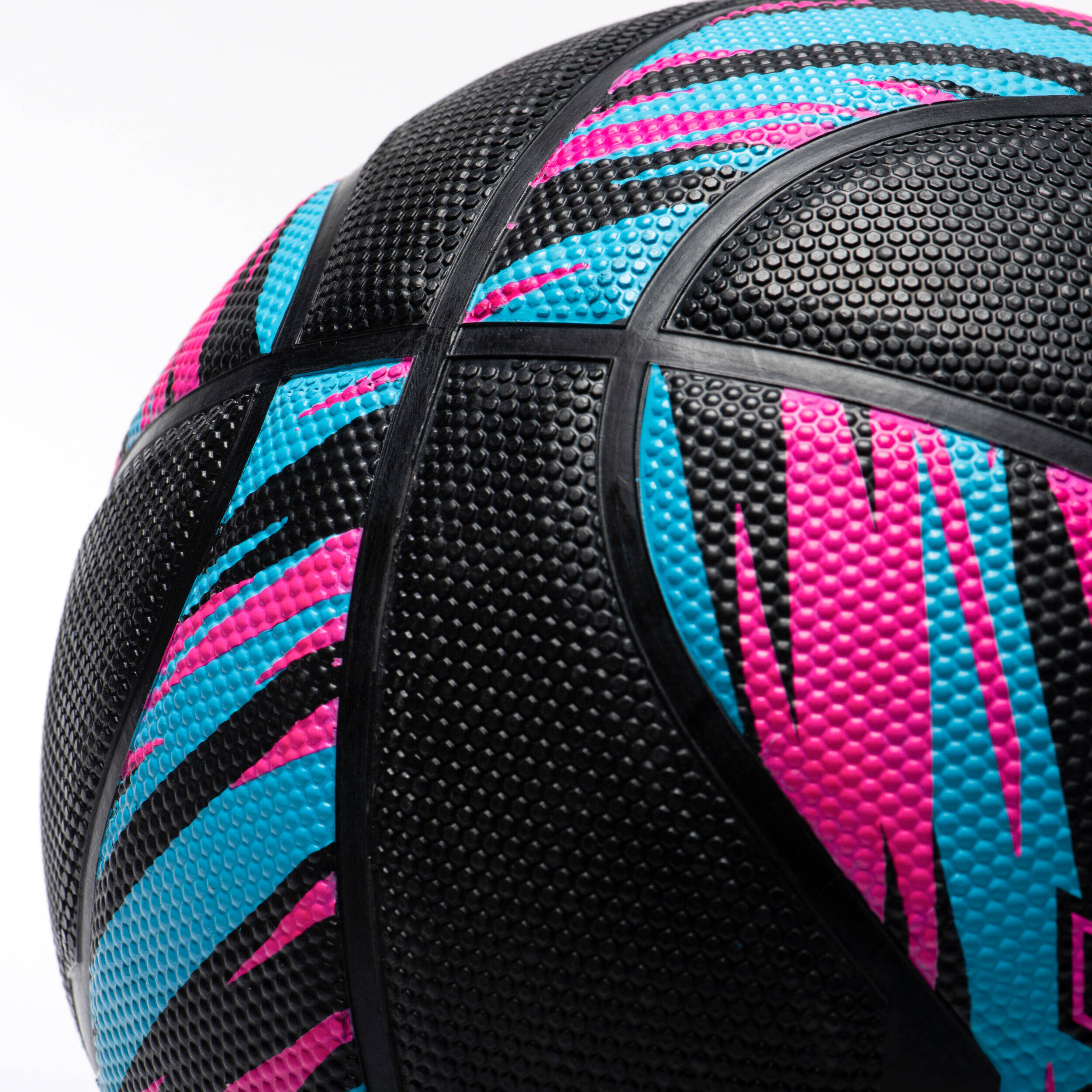 Size 6 Basketball R500 - Pink/Turquoise/Black -  4