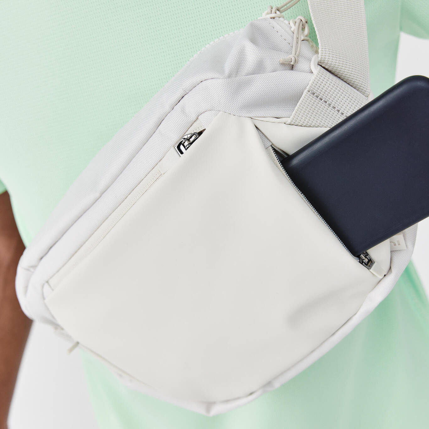 ACTIV MBLTY MESSENGER RUNNING SHOULDER BAG BEIGE Decathlon