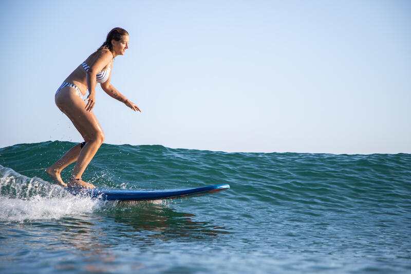 Top bikini Mujer surf deportivo cuello halter marinero blanco rayas