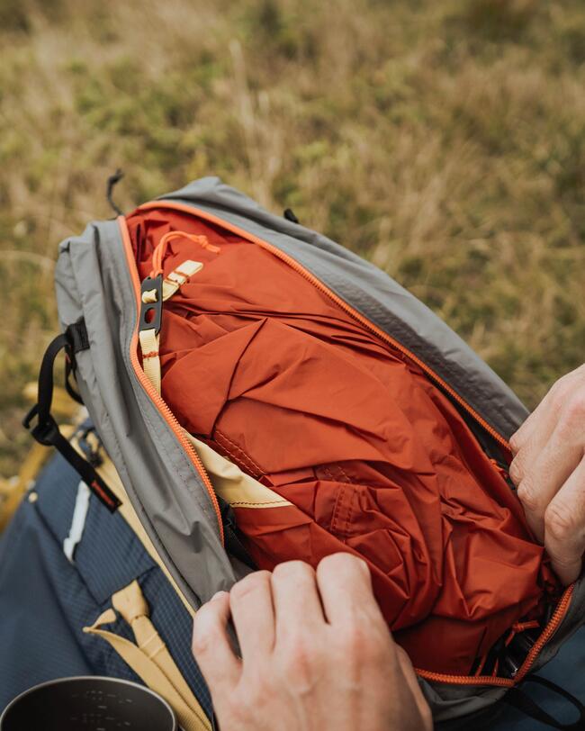 Sac à dos de trekking ultra-léger homme 50+10 L - MT900 UL