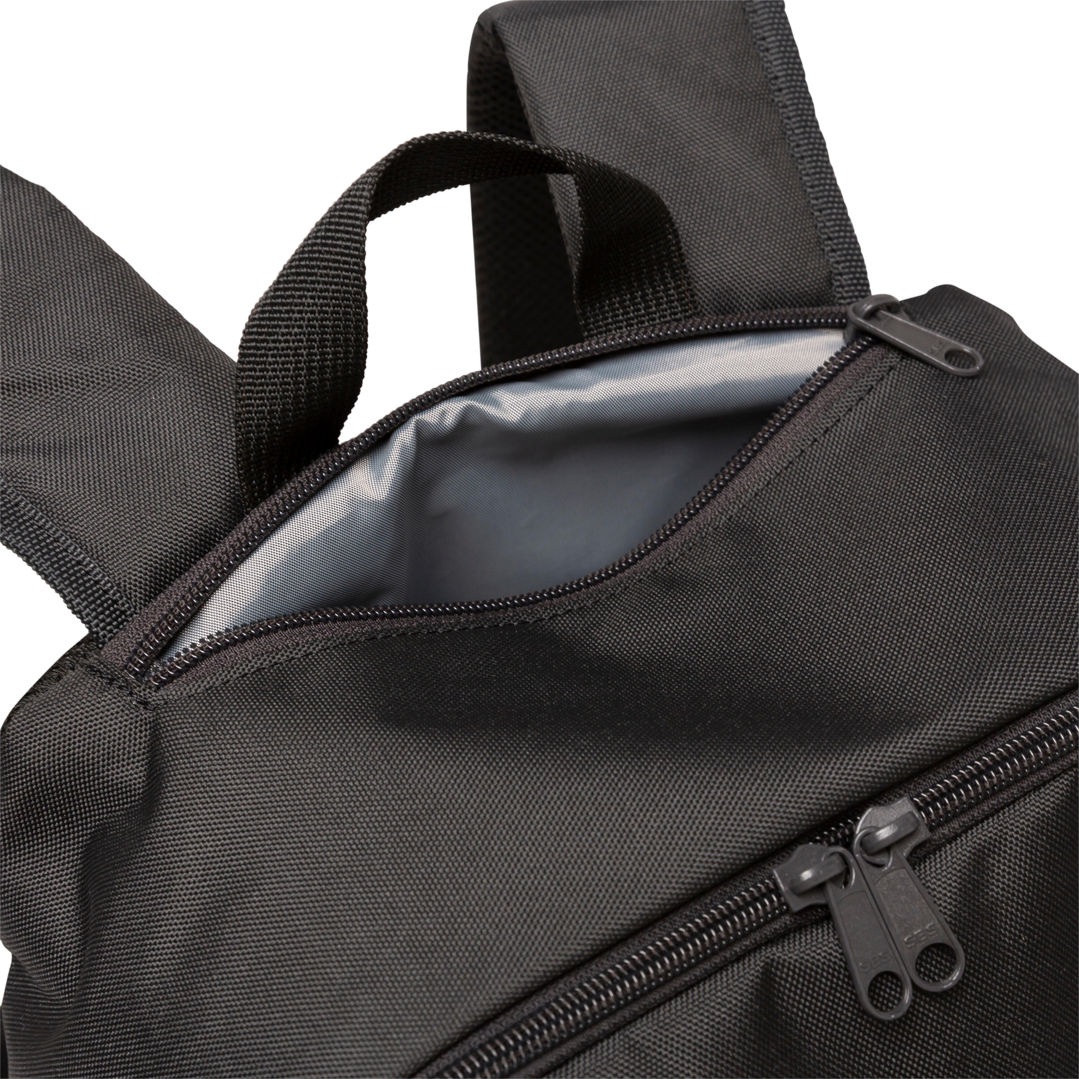 バックパック Essential 24L - ブラック