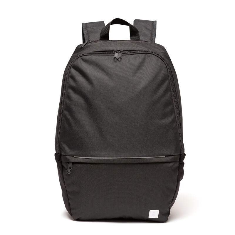 24 L背包Essential－黑色