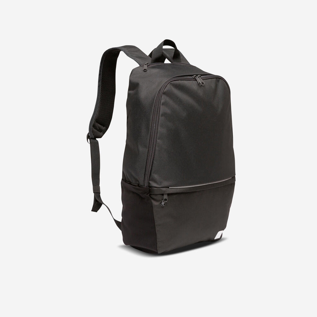 Mochila deportiva negra 24 L ESSENTIAL 