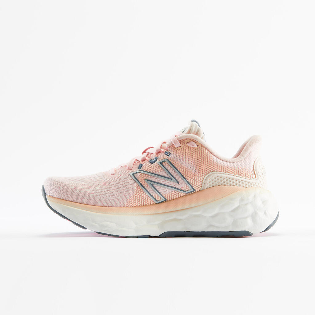 ДАМСКИ ОБУВКИ ЗА БЯГАНЕ NEW BALANCE MORE V3, РОЗОВИ