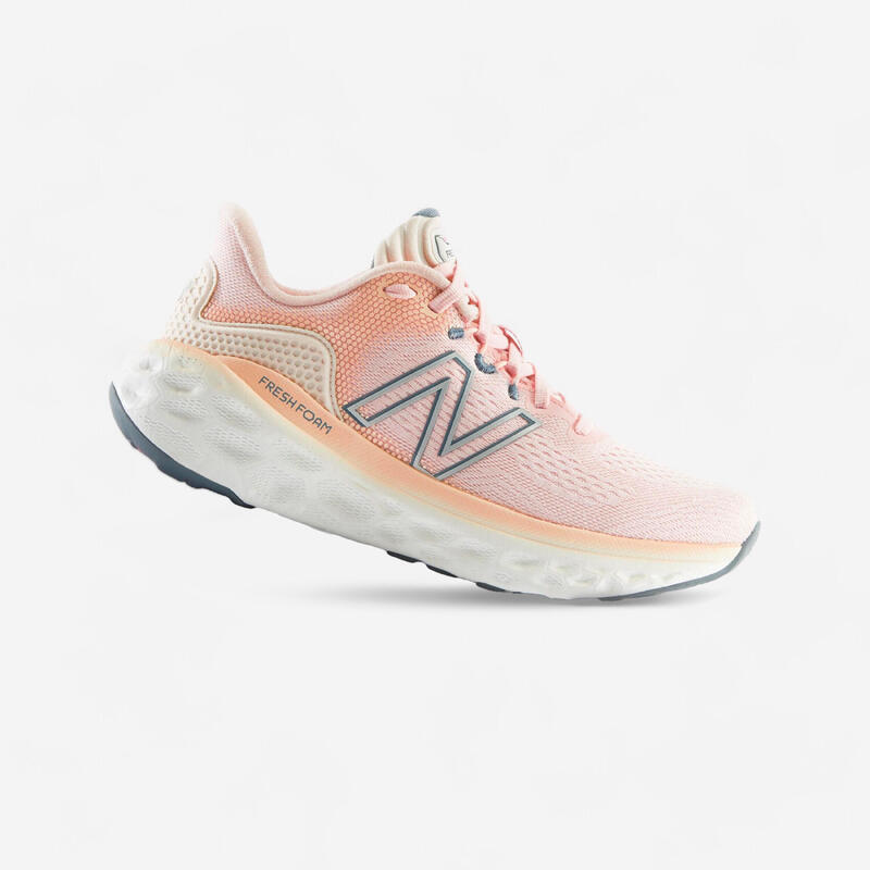 Zapatillas running Mujer New Balance More V3 rosa