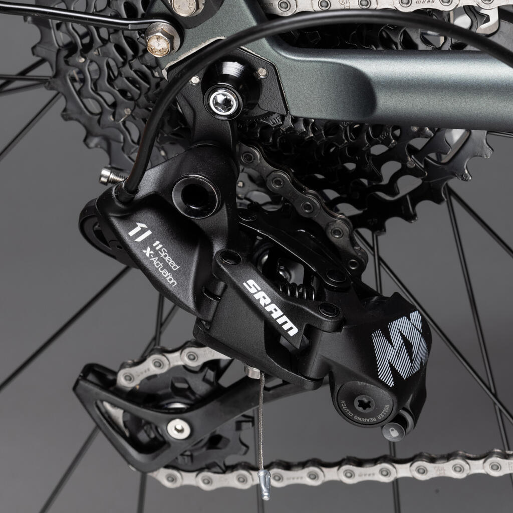 Long Distance Step-Over City Bike 900