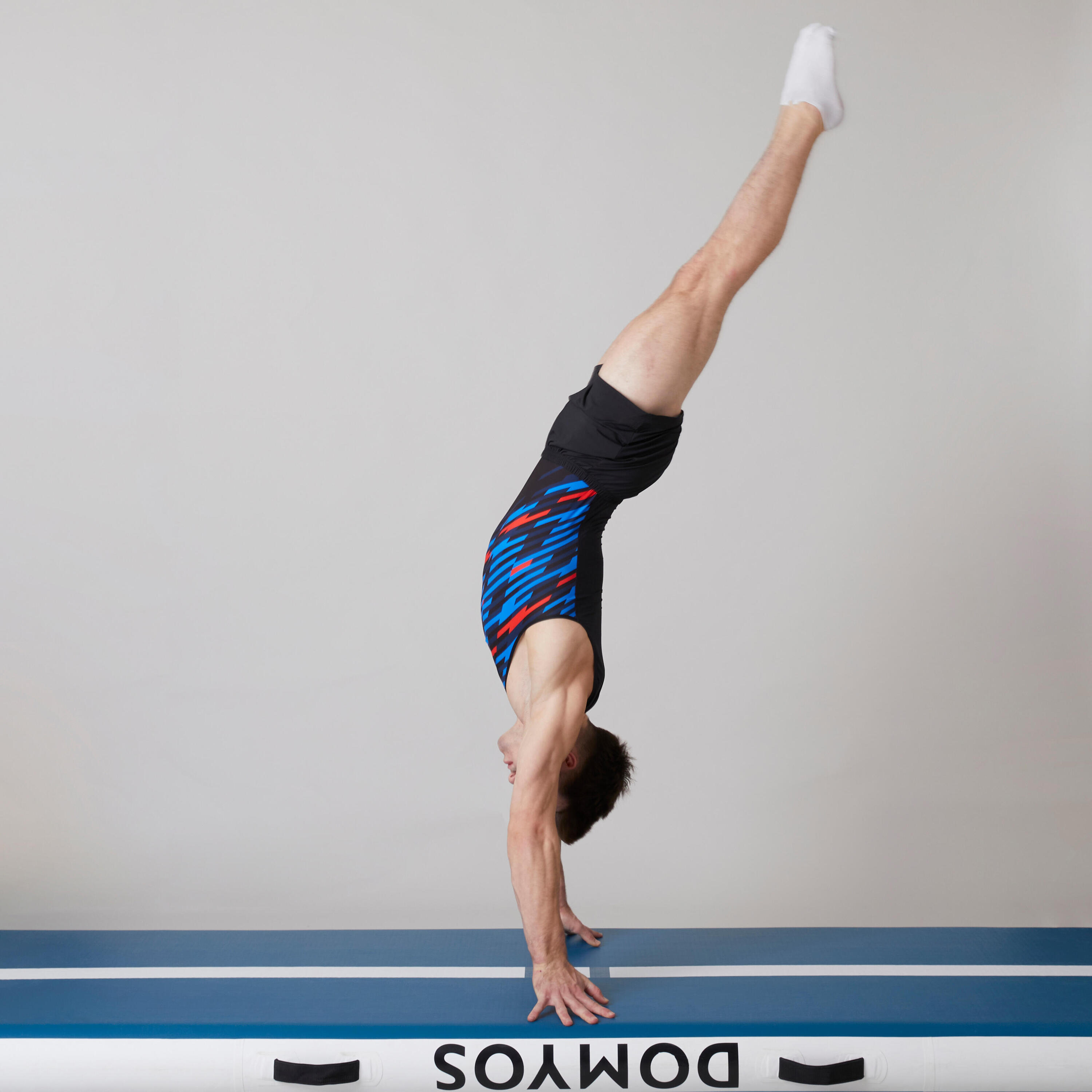 Chlapecký gymnastický dres černý 10/10