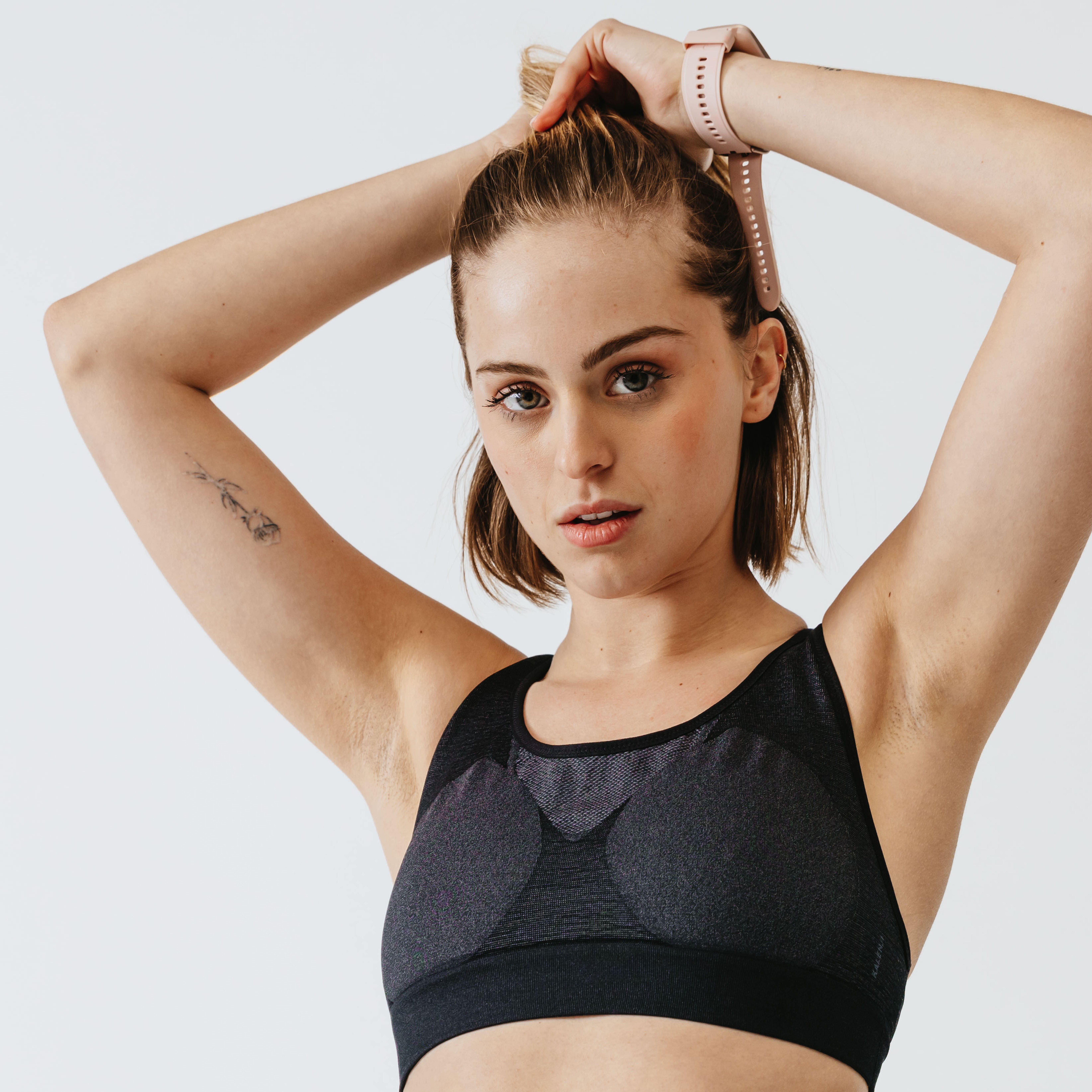 CLASSIC PADDED RUNNING CROP TOP BLACK Decathlon