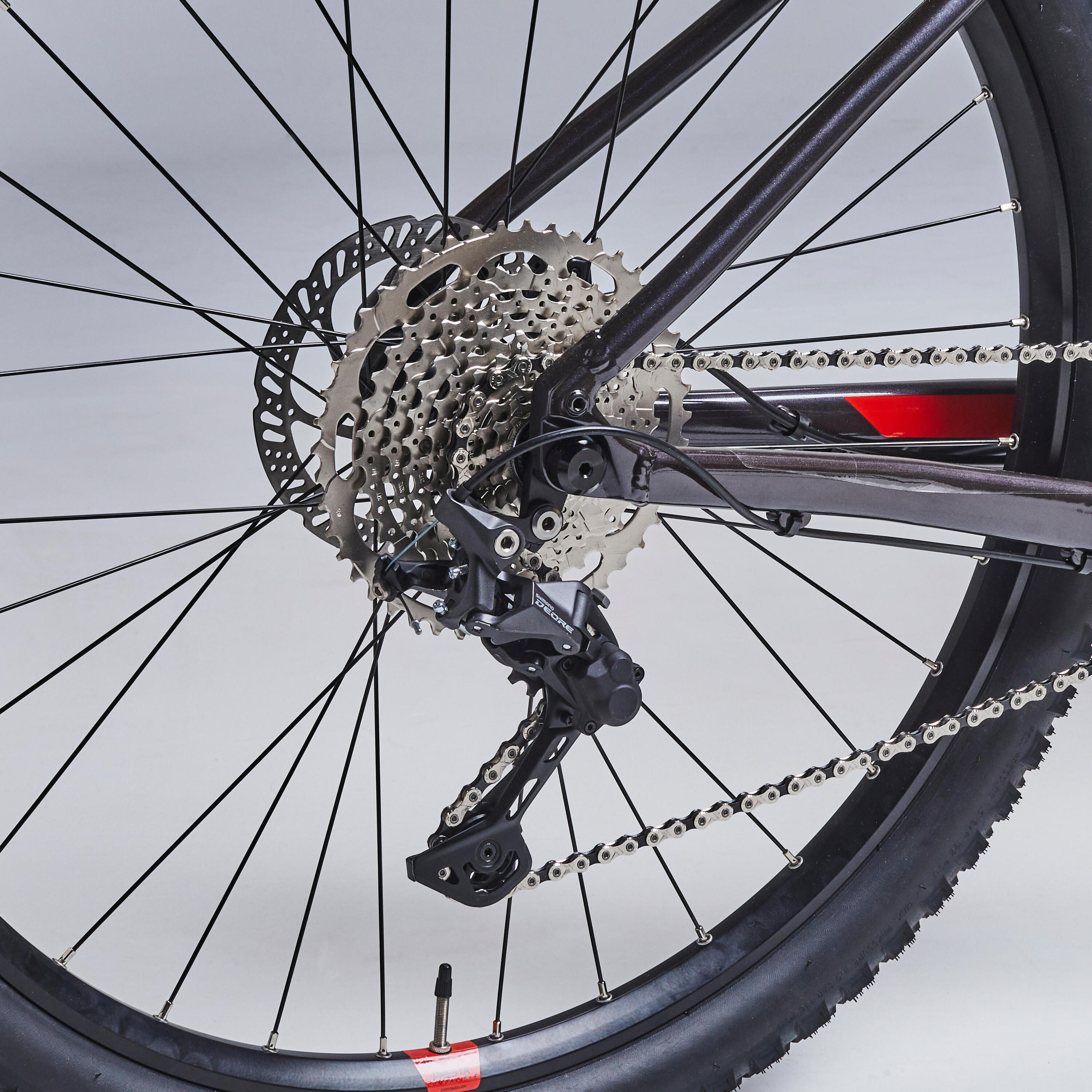 29" Explore 540 Touring Mountain Bike - Red/Black 9/18