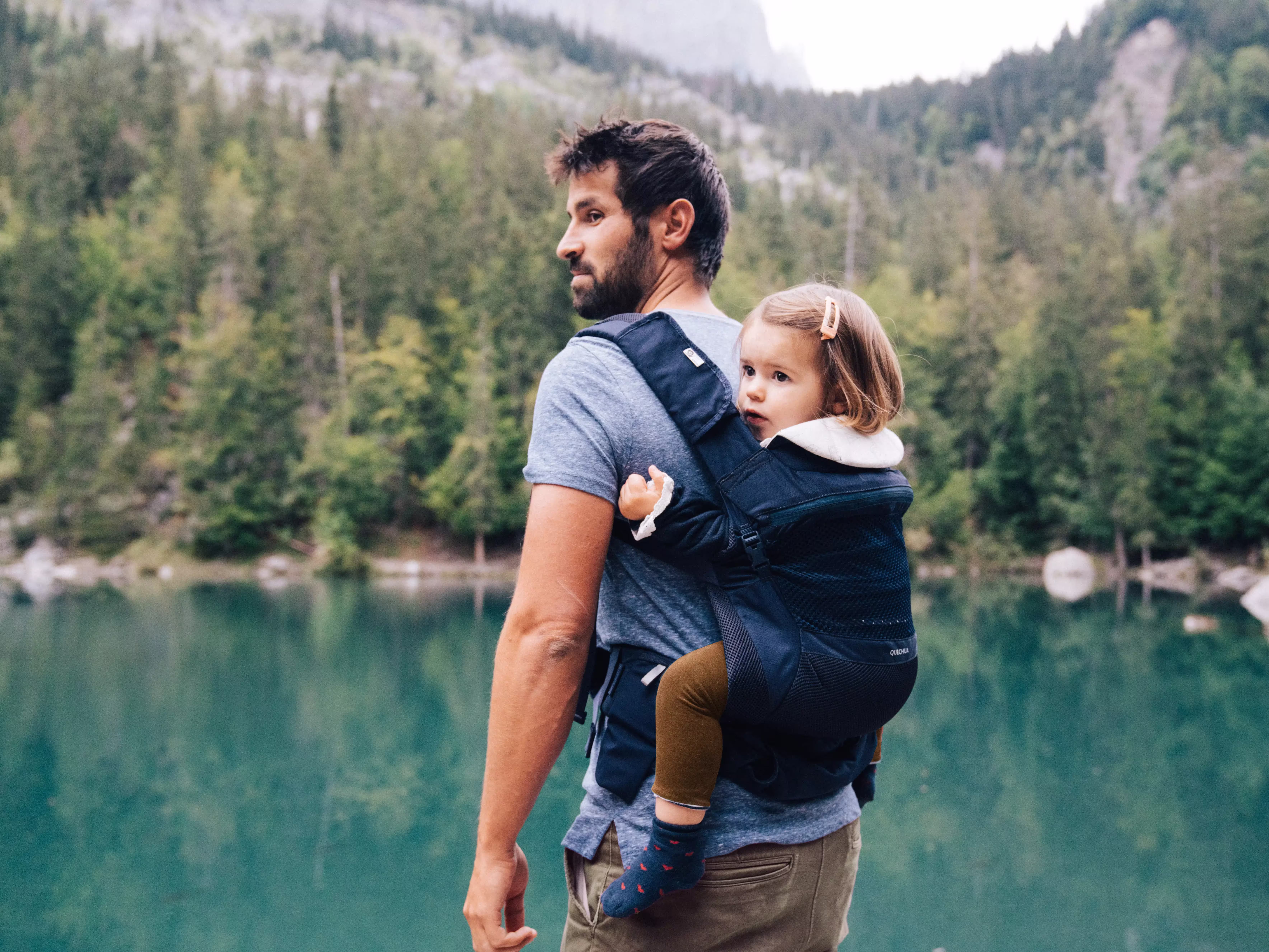 Sac à dos porte bébé pour les randonnées © Sac à dos porte bébé pour les randonnées