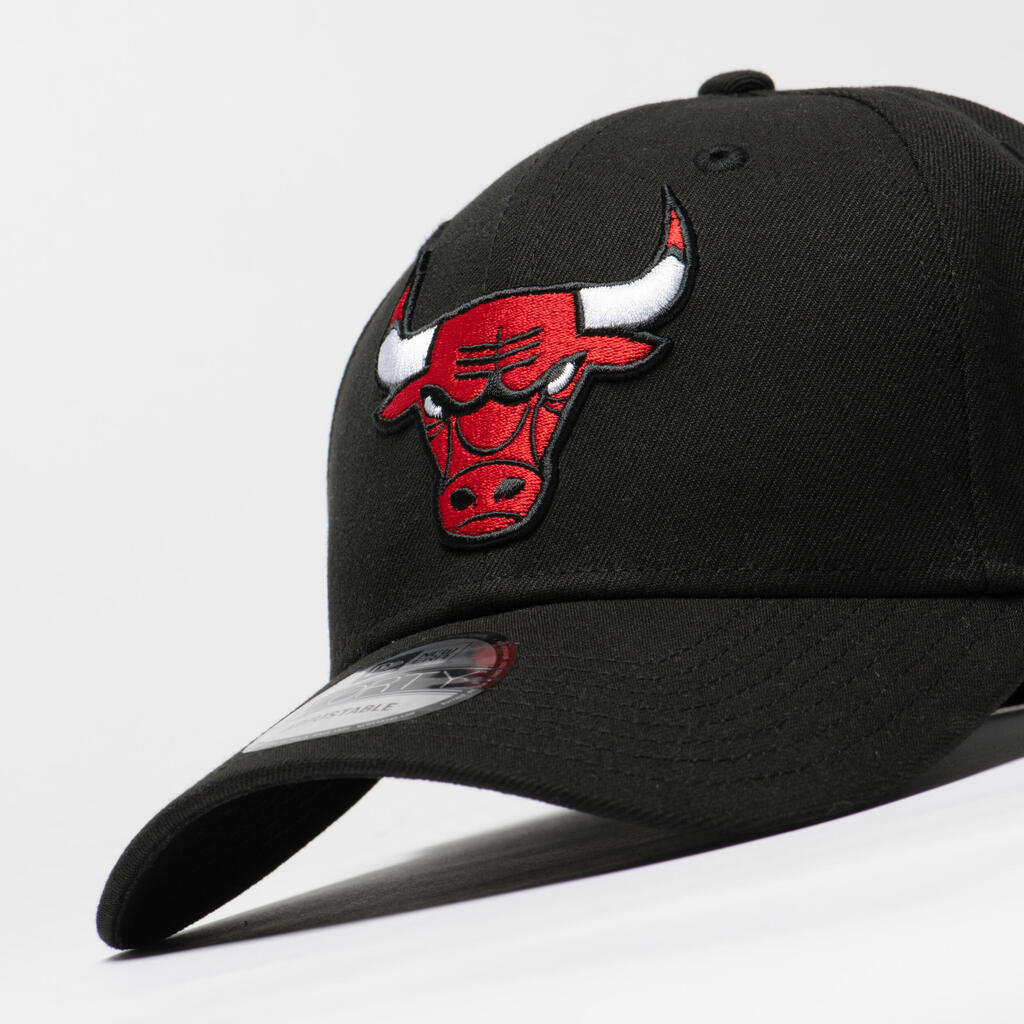 Pieaugušo basketbola cepure “NBA 9Forty”, Čikāgas “Bulls”, melna/sarkana