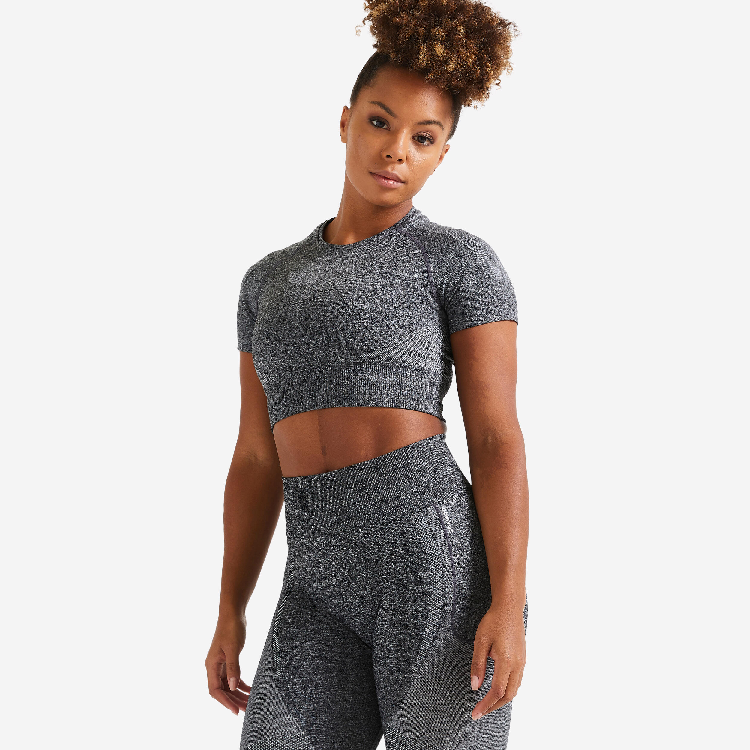 DOMYOS Seamless Short-Sleeved Cropped Fitness T-Shirt - Grey