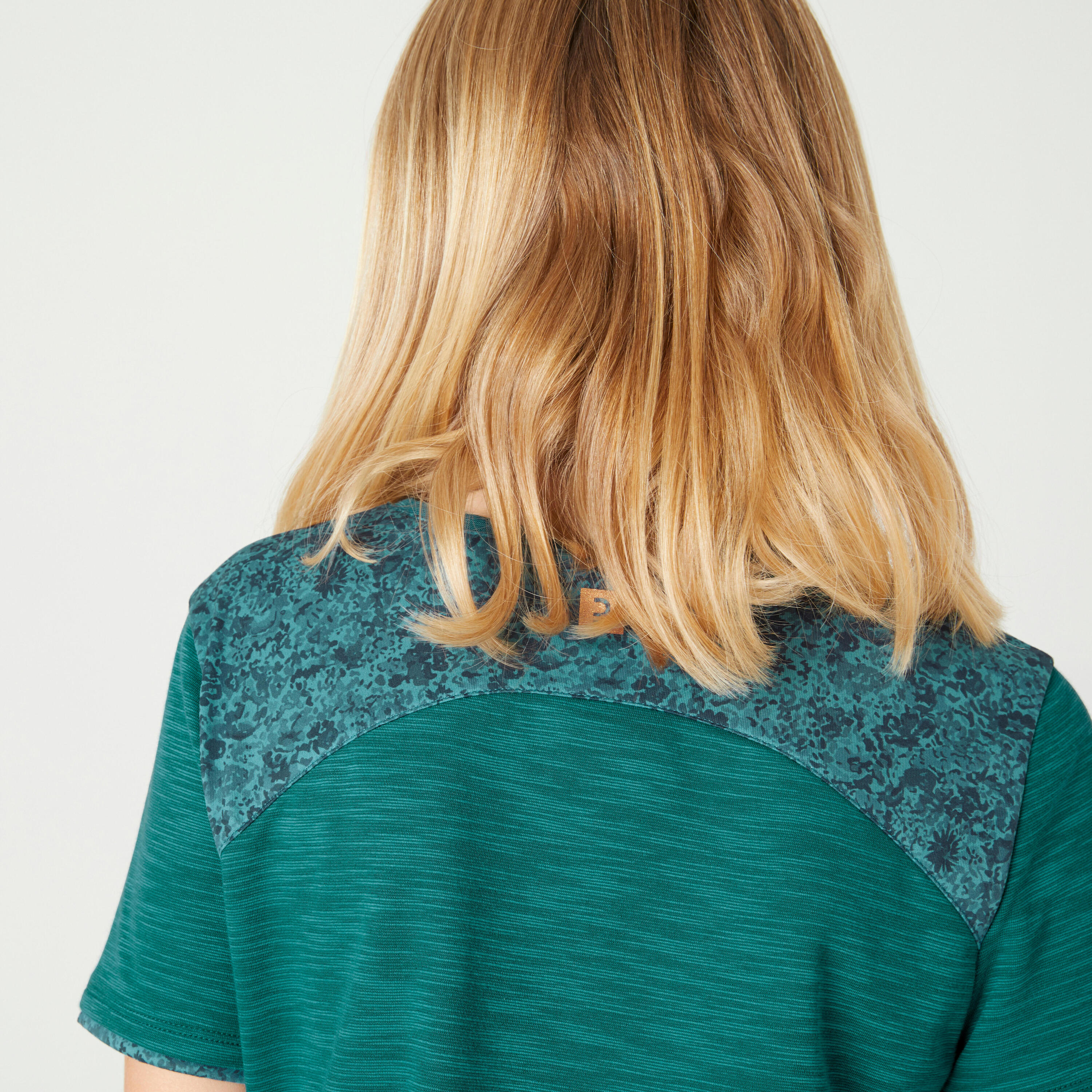 Playera doble niña verde  4/10