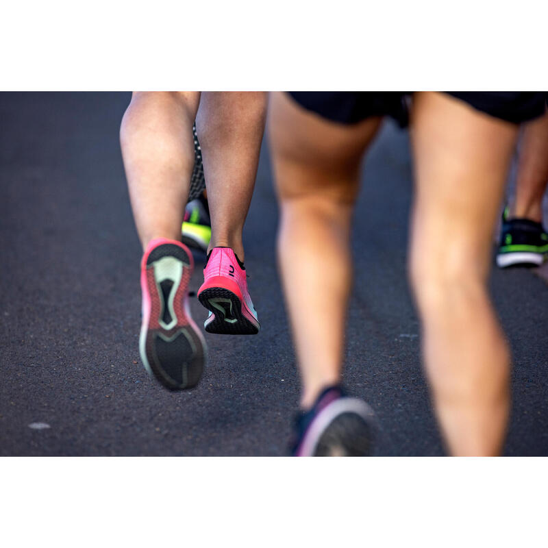 CHAUSSETTES DE RUNNING RUN900 FINES INVISIBLES BLEUE