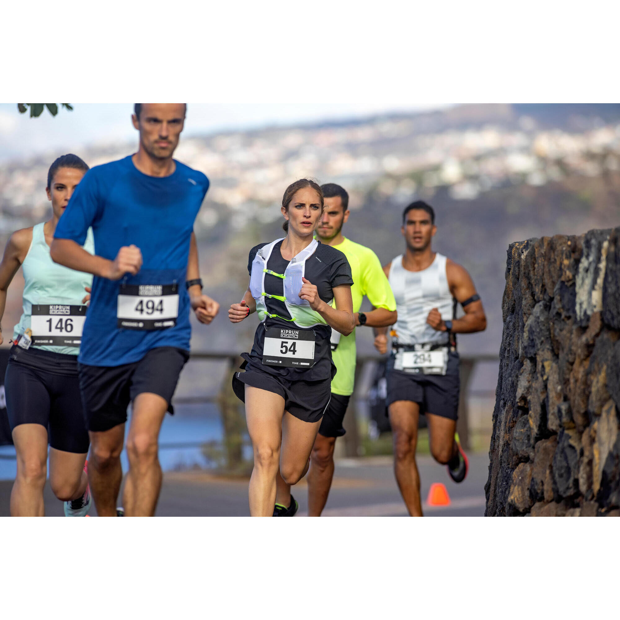 Gilet fluo course a pied 2025 decathlon