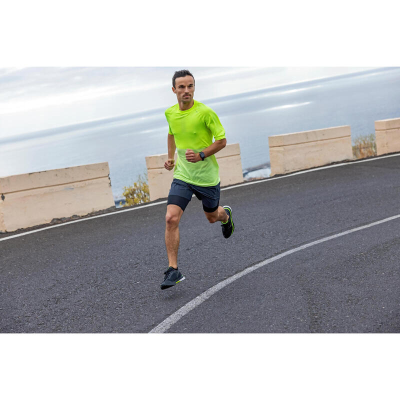 CALÇÕES JUSTOS DE CORRIDA KIPRUN 2 EM 1 HOMEM CINZENTO PRETO