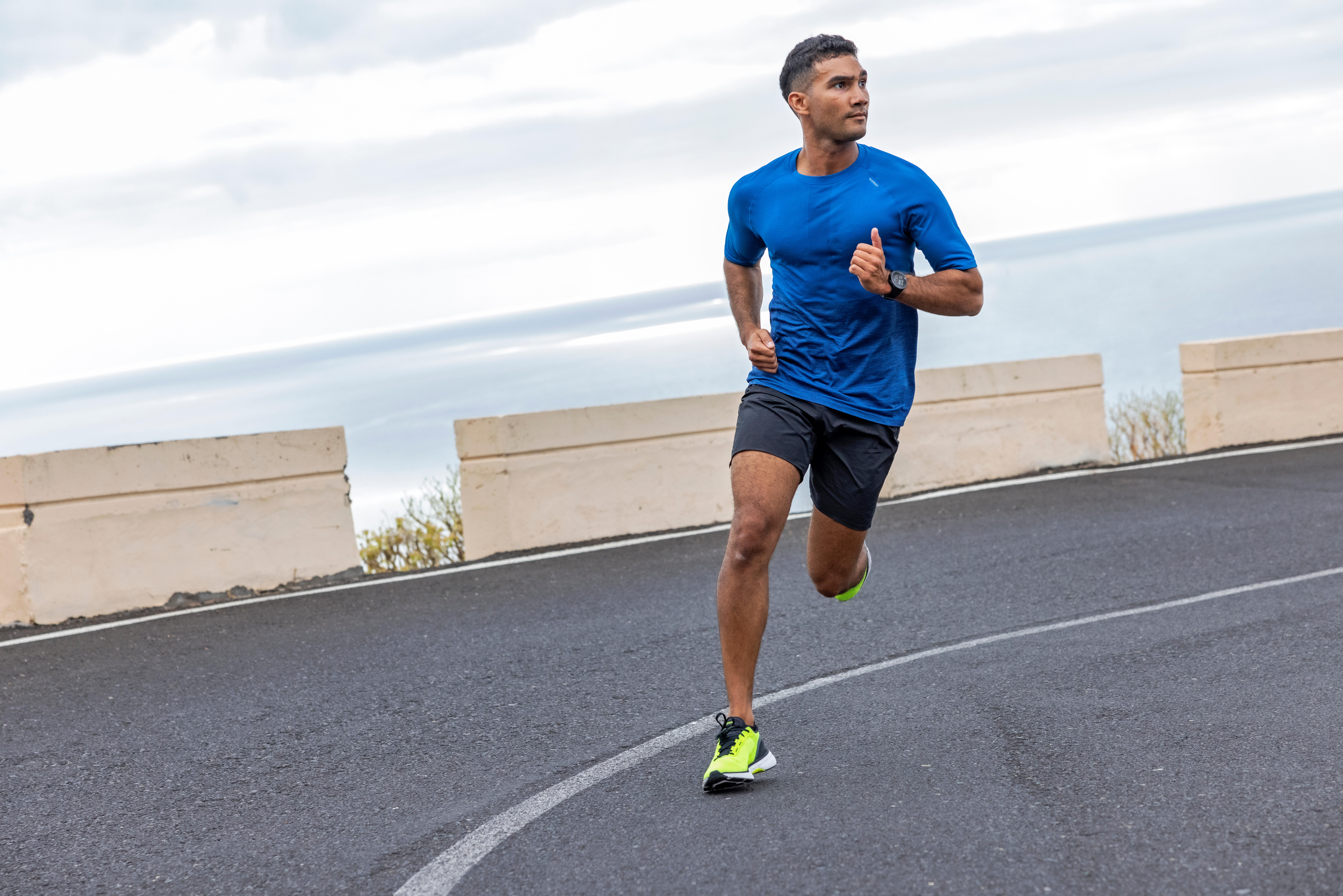 T-shirt respirant de course à pied pour homme - Care bleu - KIPRUN