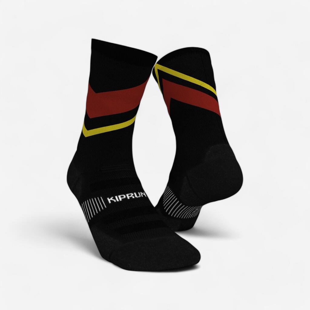 Run900 mid-calf thick running socks - black/red/yellow