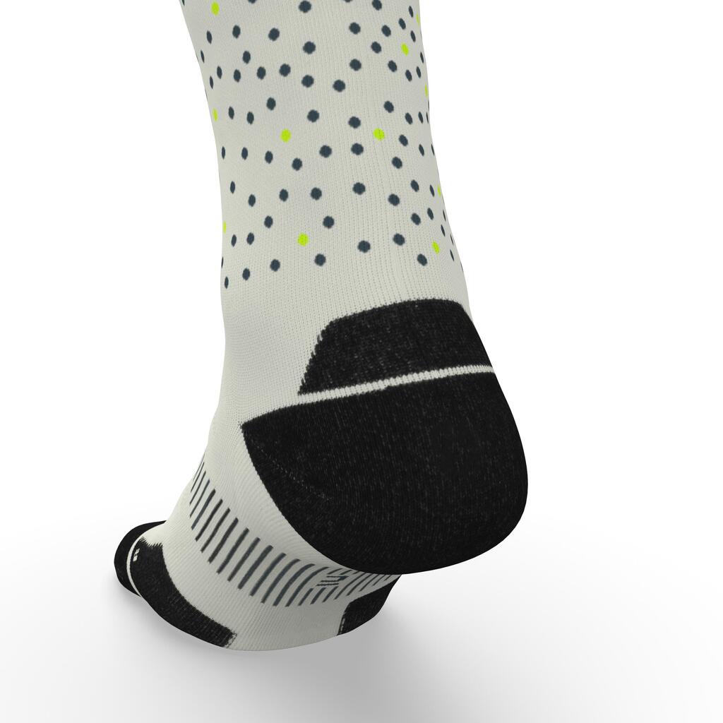 Run900 Mid-Calf Thick Running Socks - White caps and dots